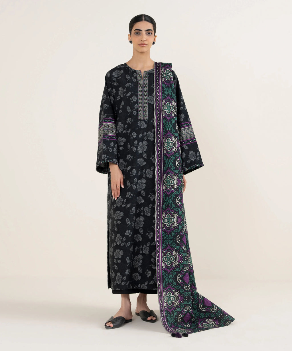 3 Piece - Printed Khaddar Suit