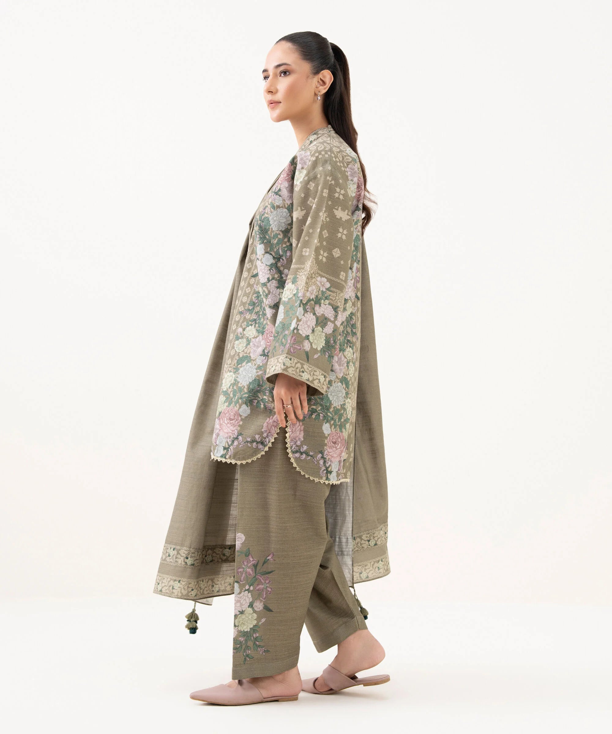 3 Piece - Printed Khaddar Suit
