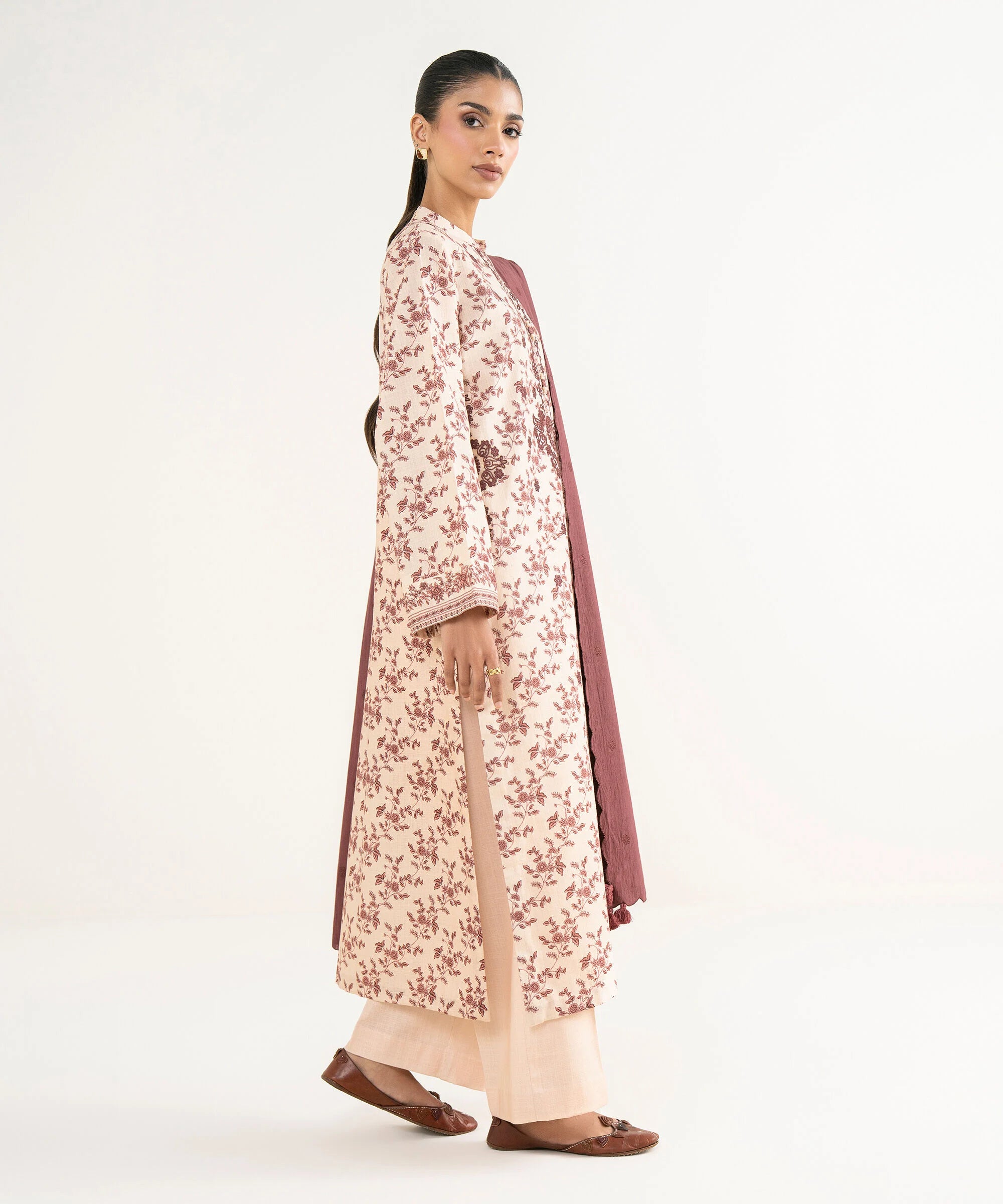 3 Piece - Embroidered Lawn Suit