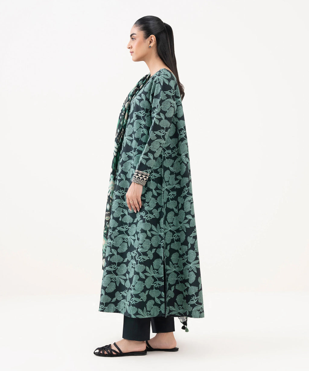 3 Piece - Printed Khaddar Suit