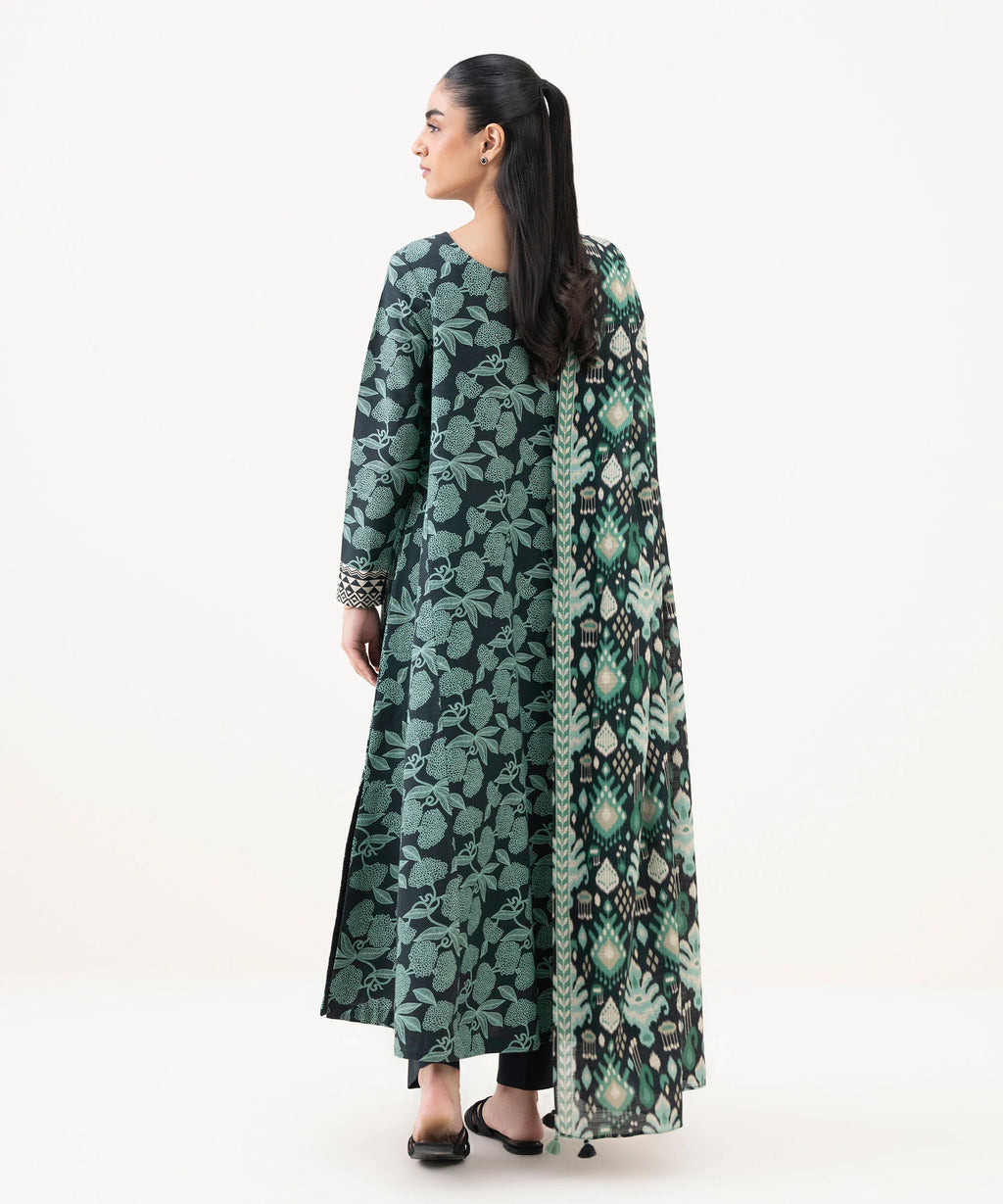 3 Piece - Printed Khaddar Suit