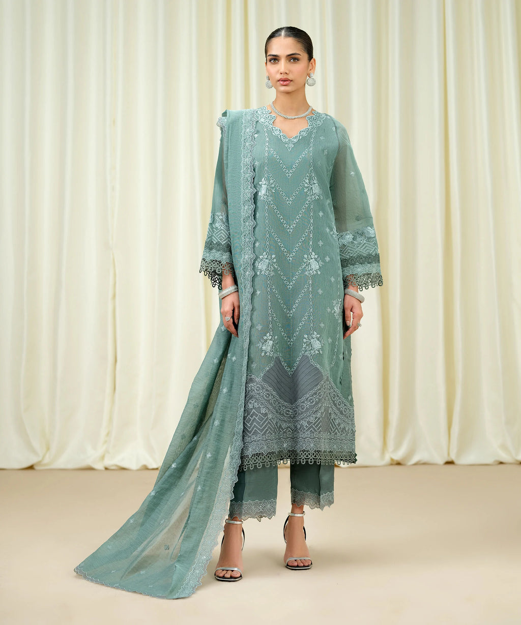 3 Piece - Embroidered Muslin Suit