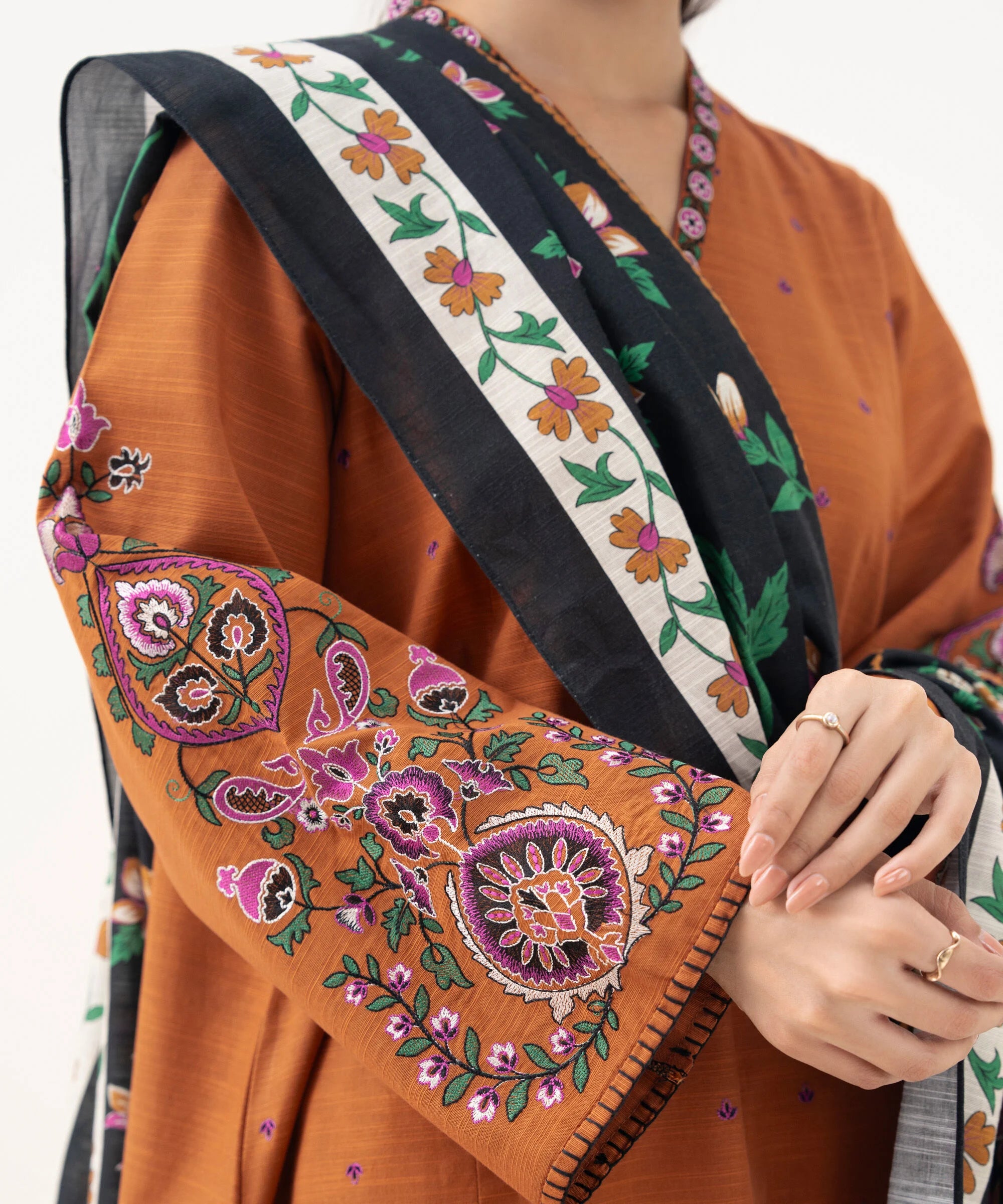 3 Piece - Embroidered Khaddar Suit