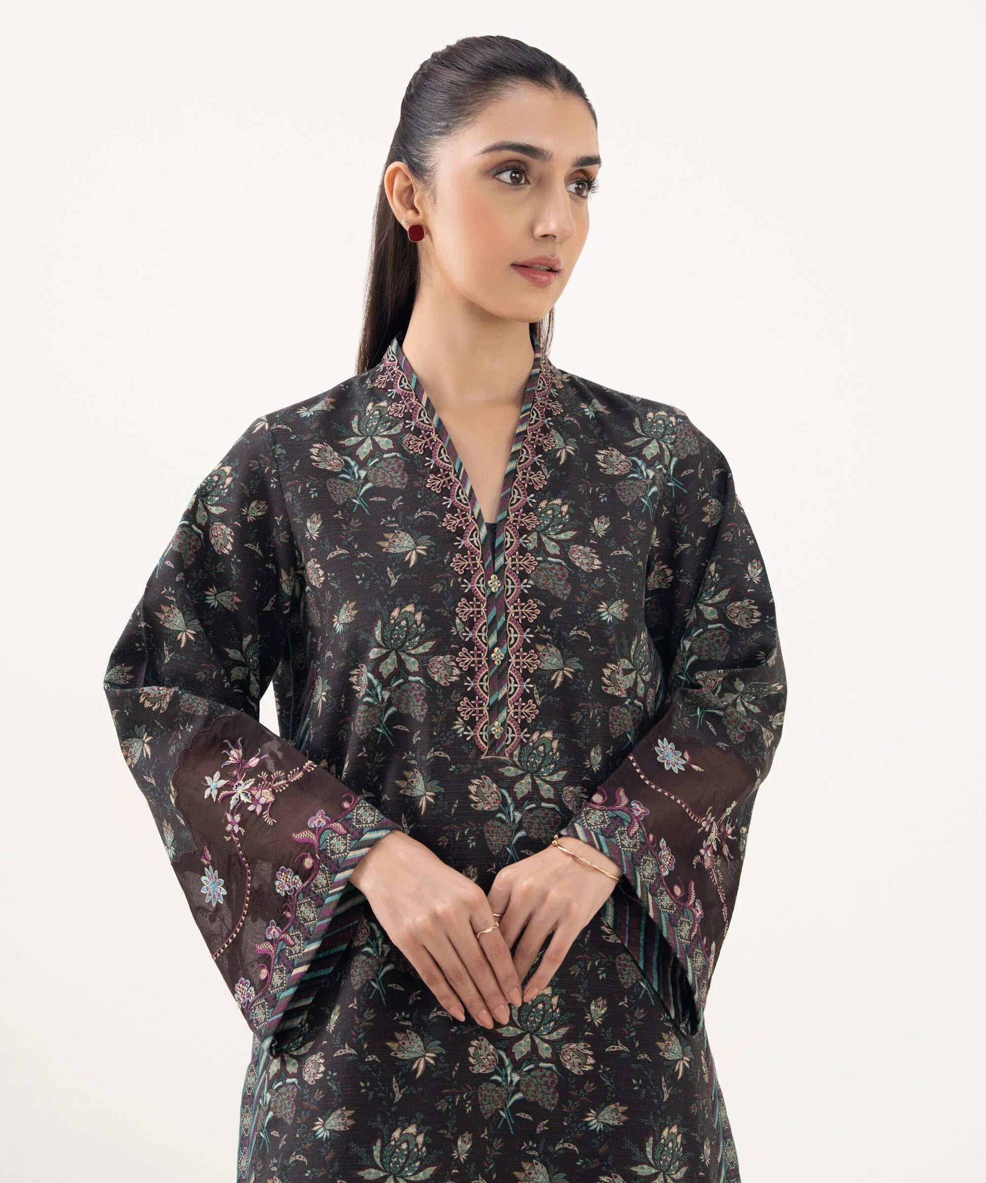 3 Piece - Embroidered Khaddar Suit