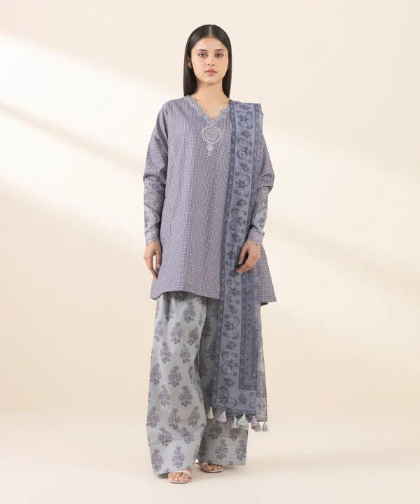 3 Piece - Embroidered Lawn Suit