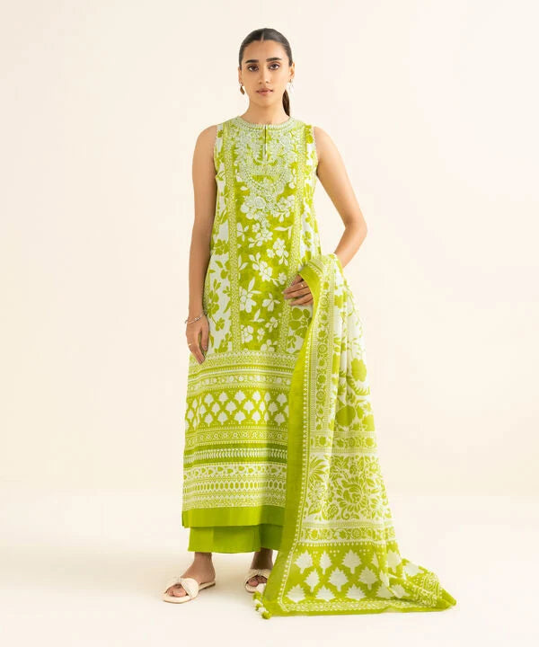 3 Piece - Embroidered Khaddar Suit