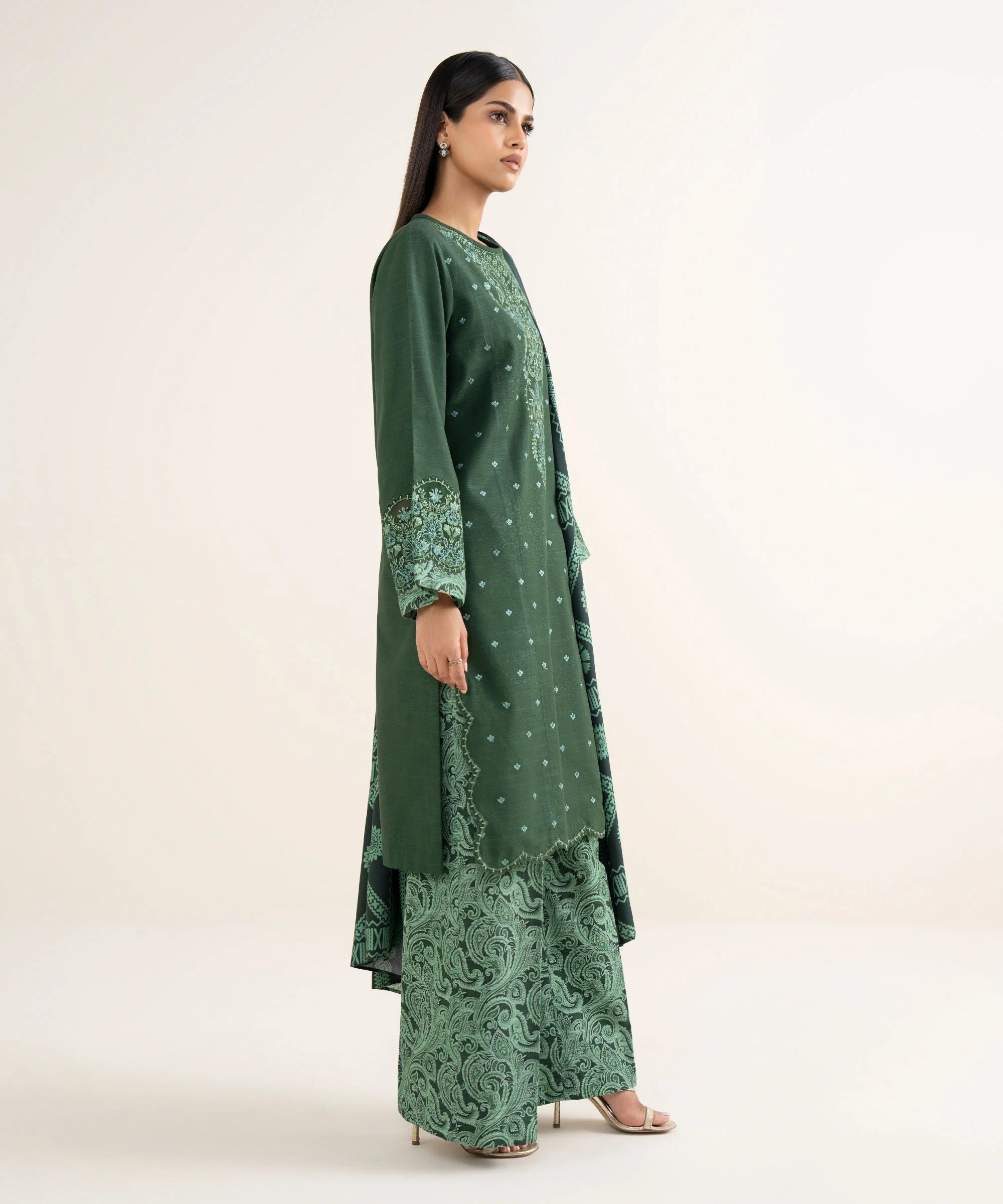 3 Piece - Embroidered Khaddar Suit