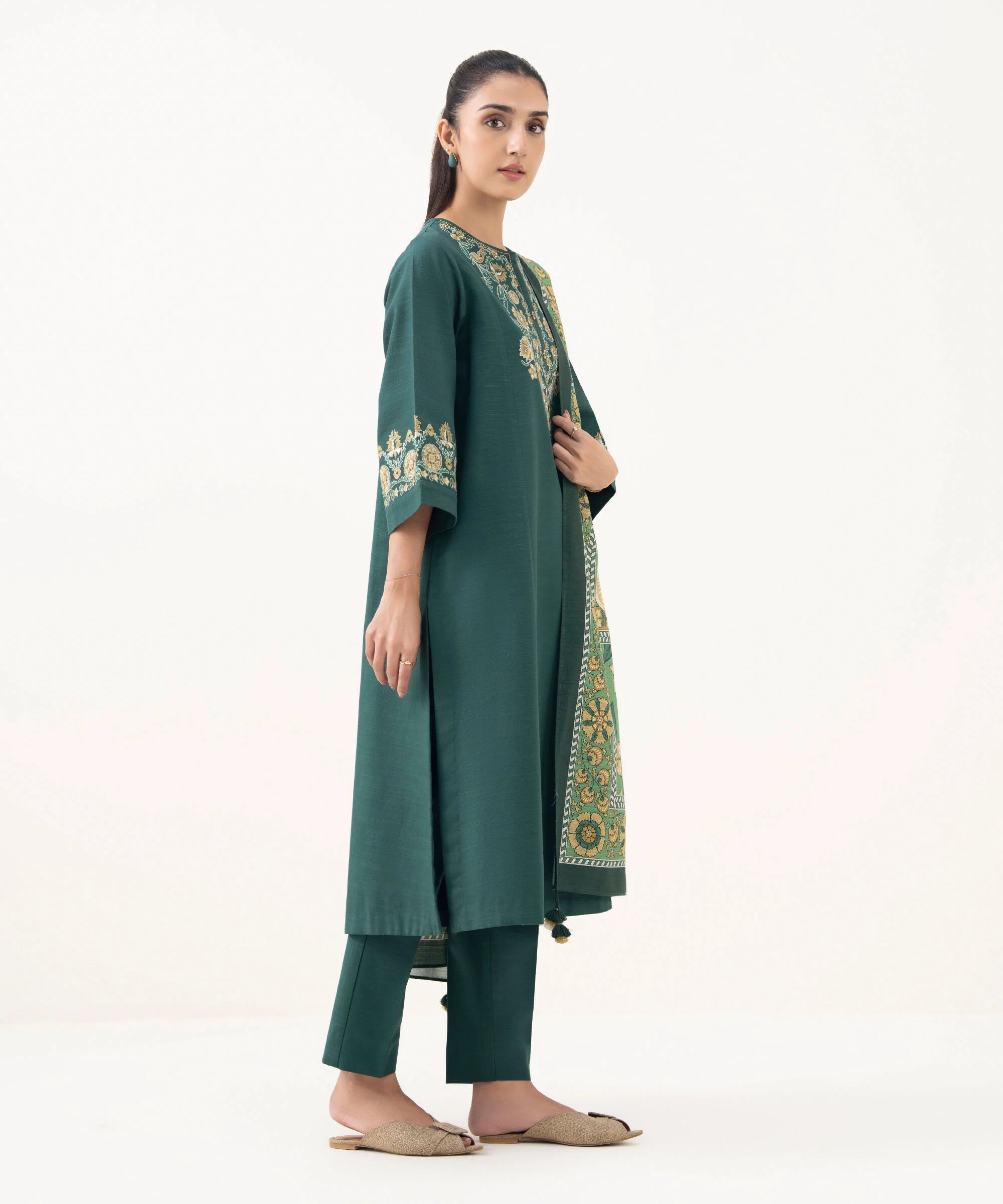 3 Piece - Embroidered Khaddar Suit