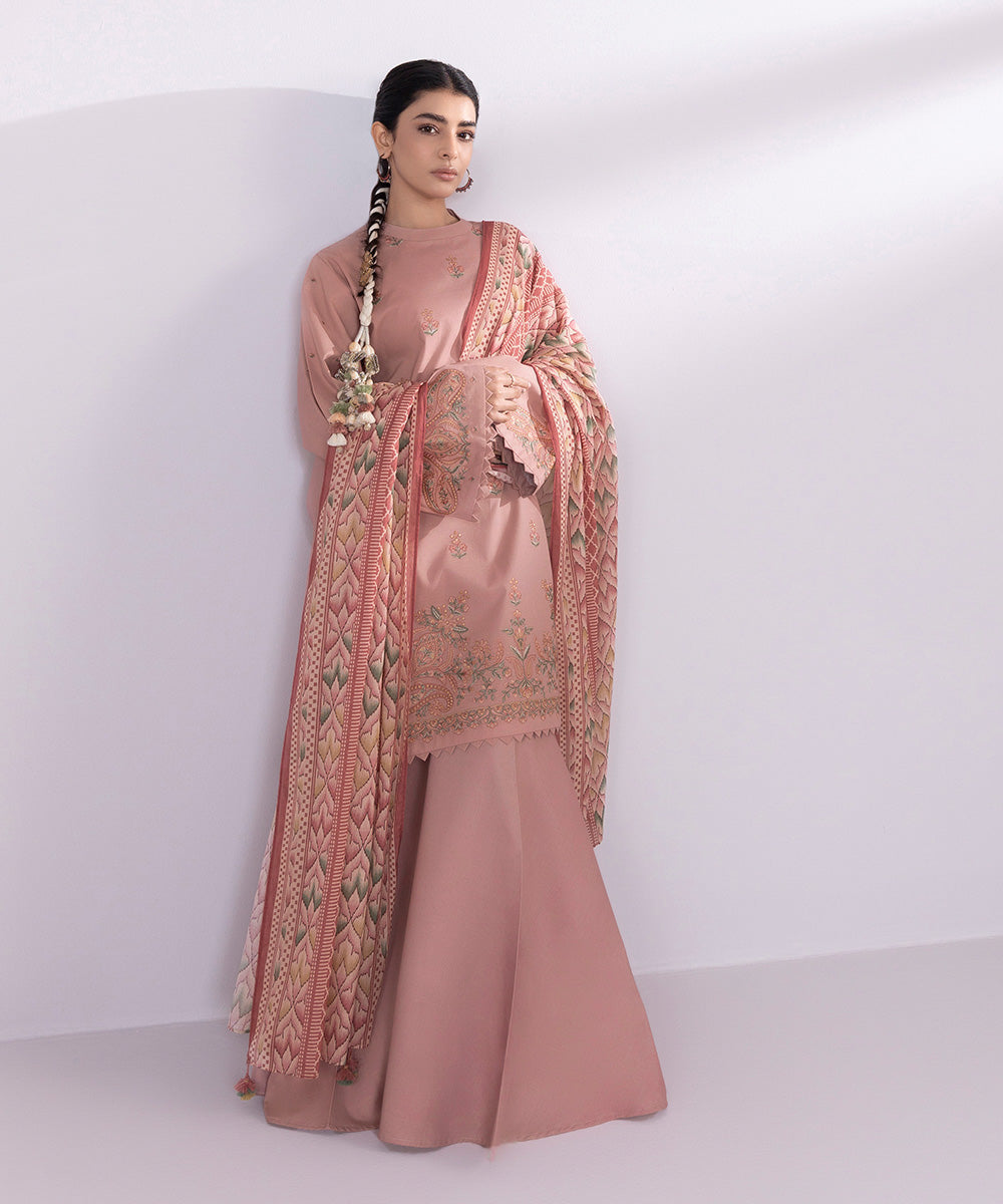 3 Piece - Embroidered Lawn Suit