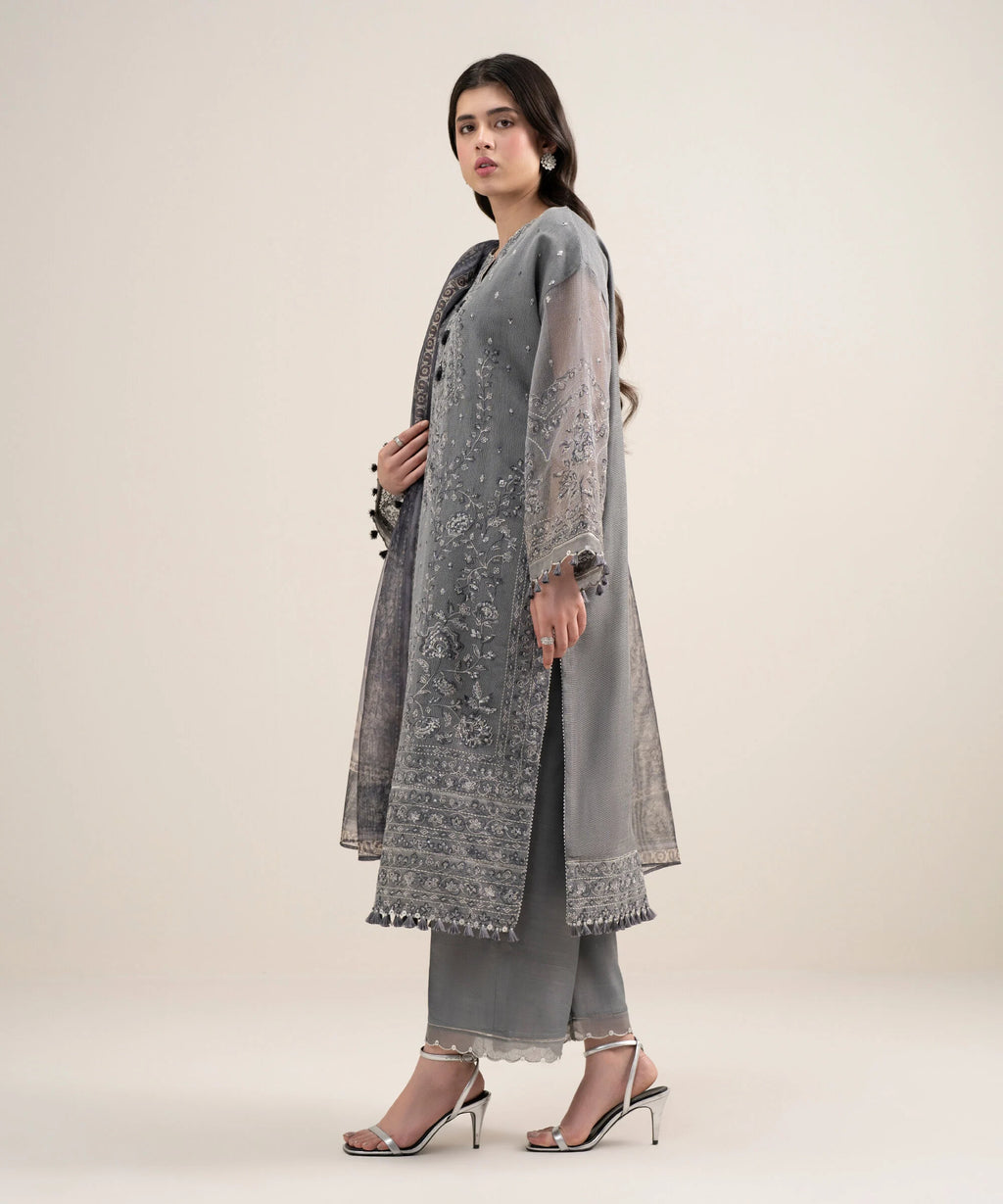 3 Piece - Embroidered Khaddi Net Suit
