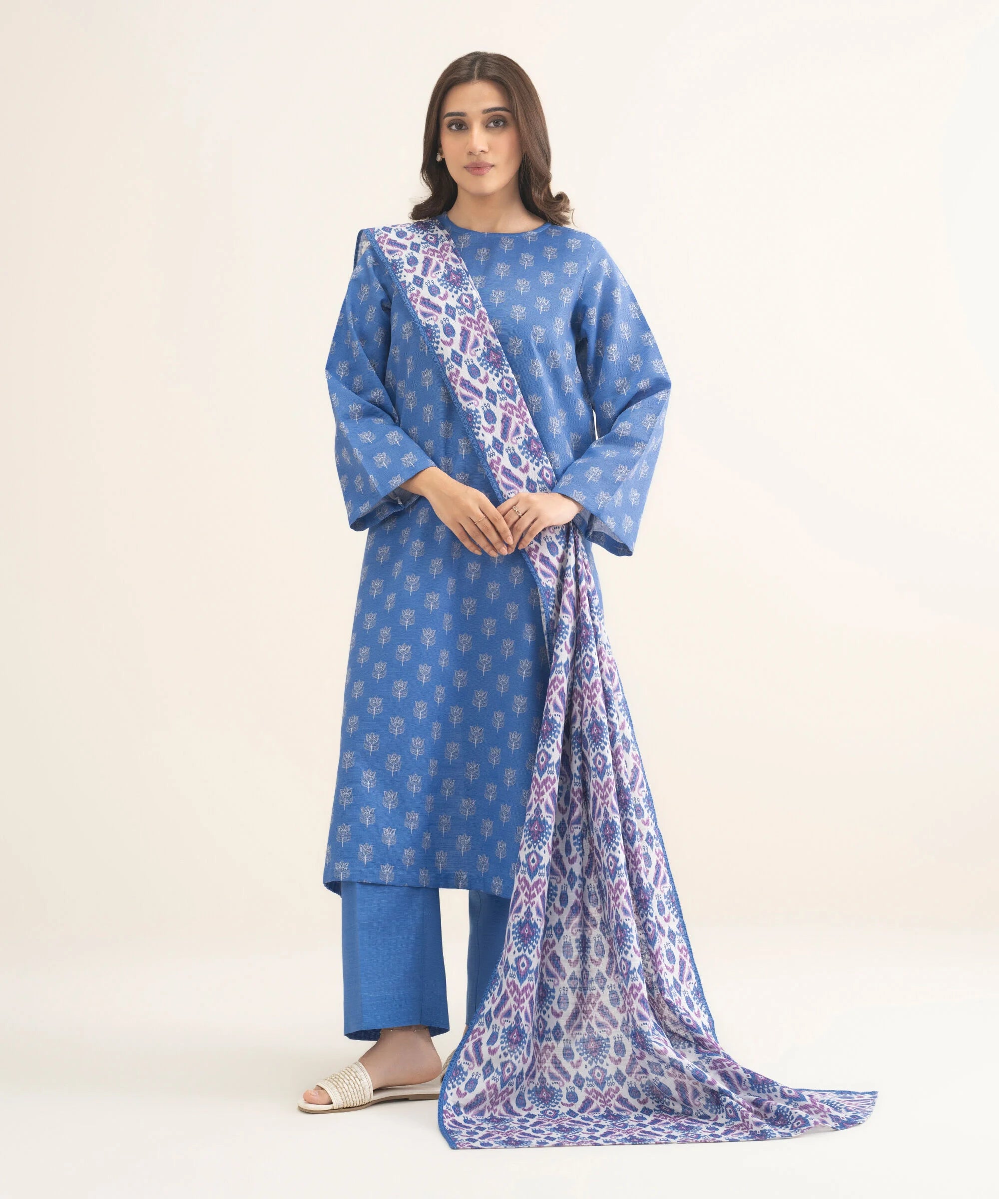 3 Piece - Printed Khaddar Suit