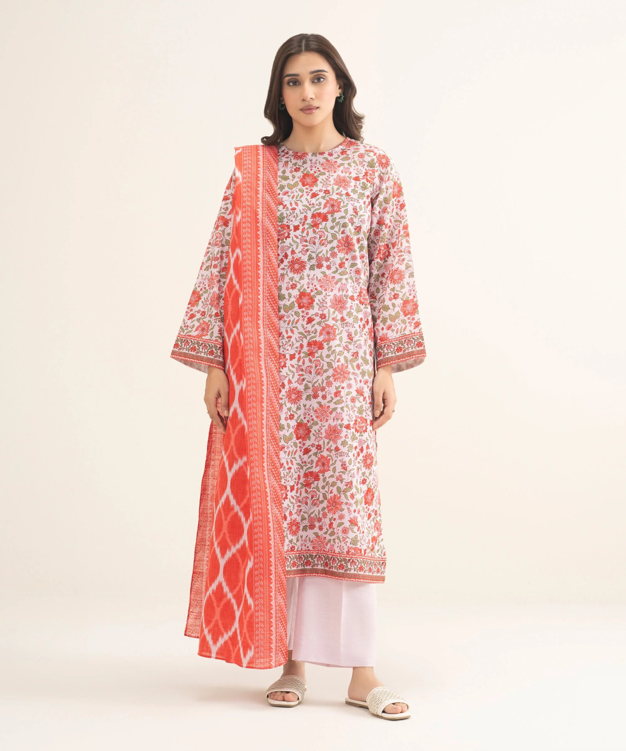 3 Piece - Printed Khaddar Suit