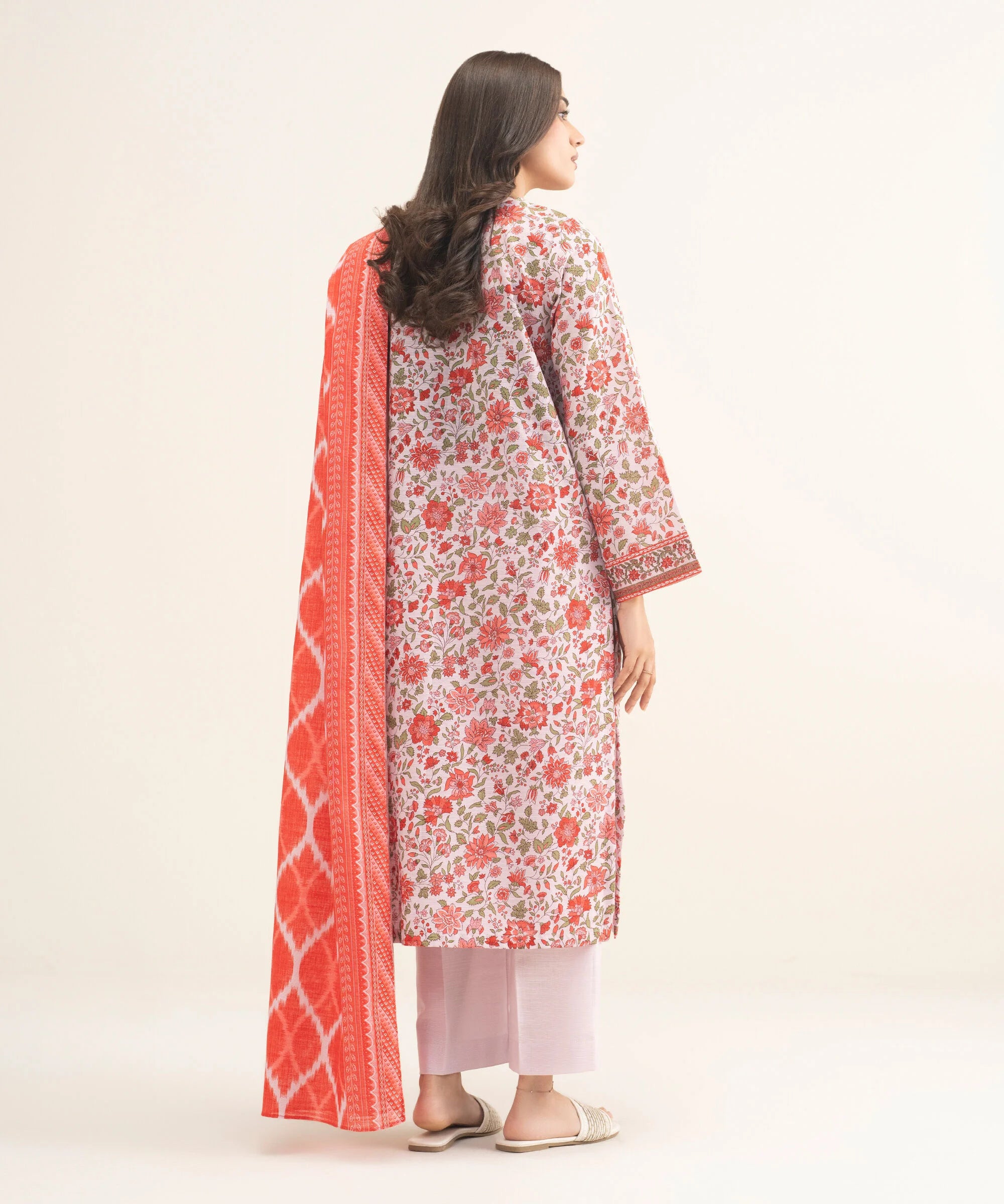 3 Piece - Printed Khaddar Suit