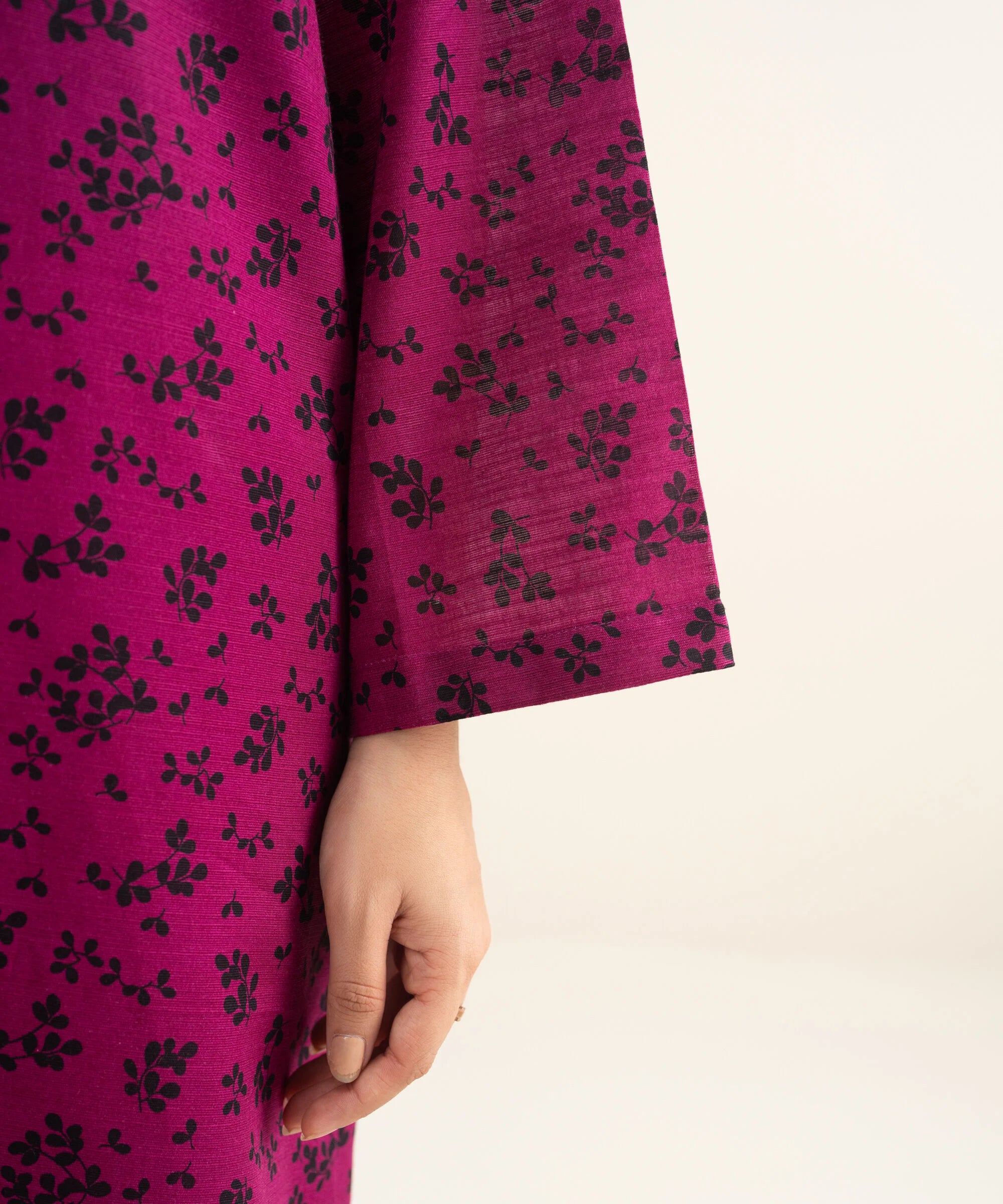 3 Piece - Printed Khaddar Suit