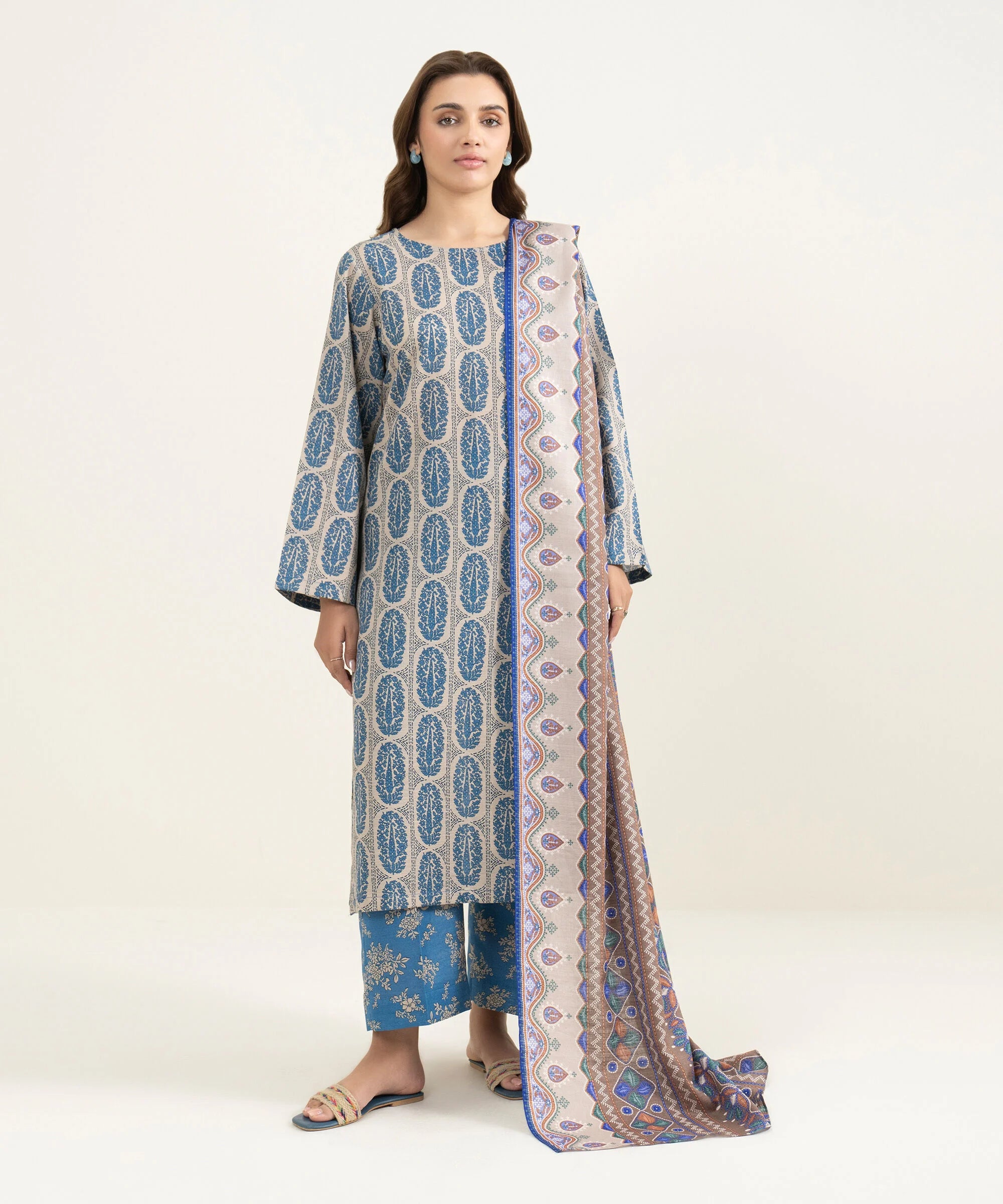 3 Piece - Printed Khaddar Suit
