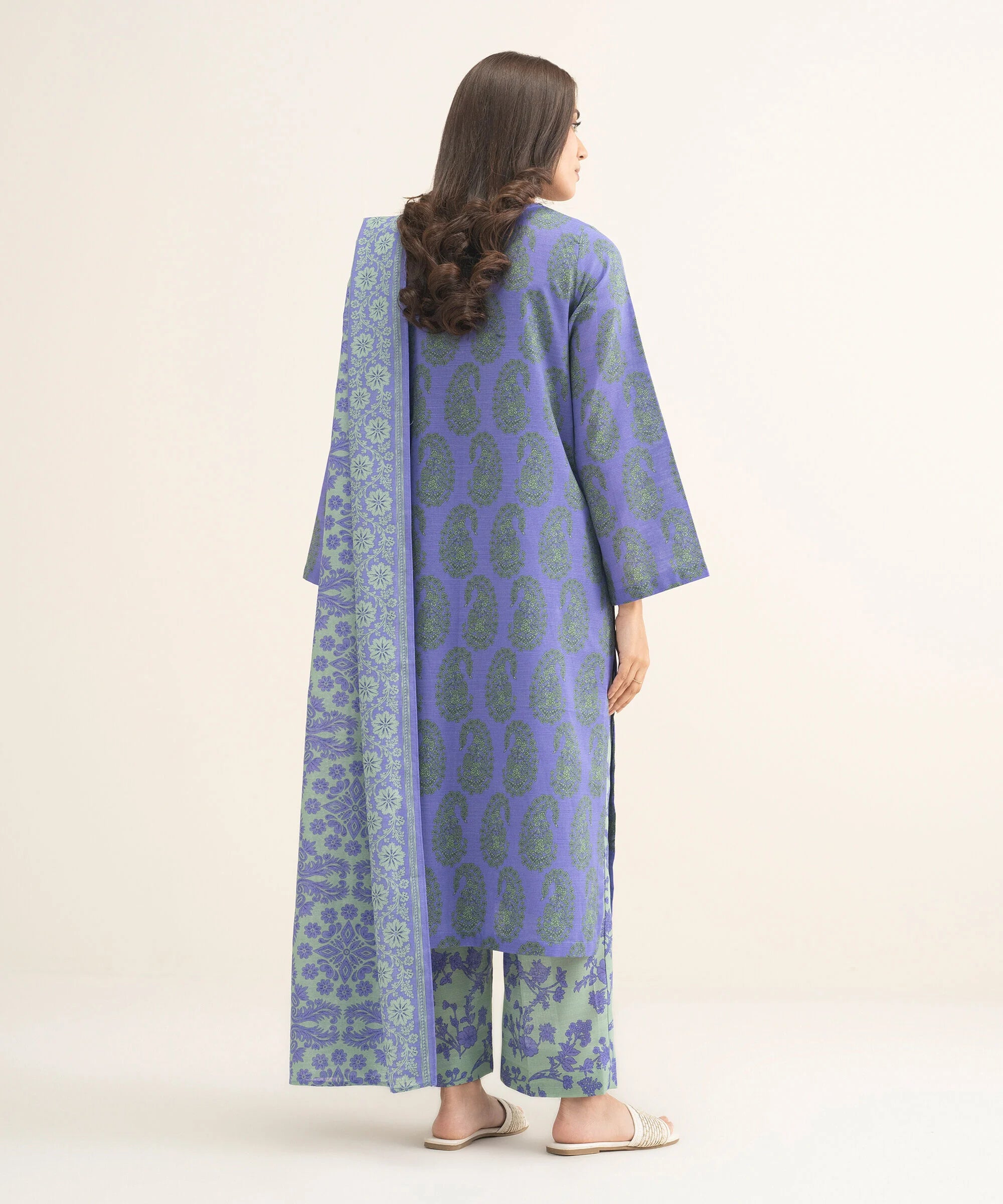 3 Piece - Printed Khaddar Suit