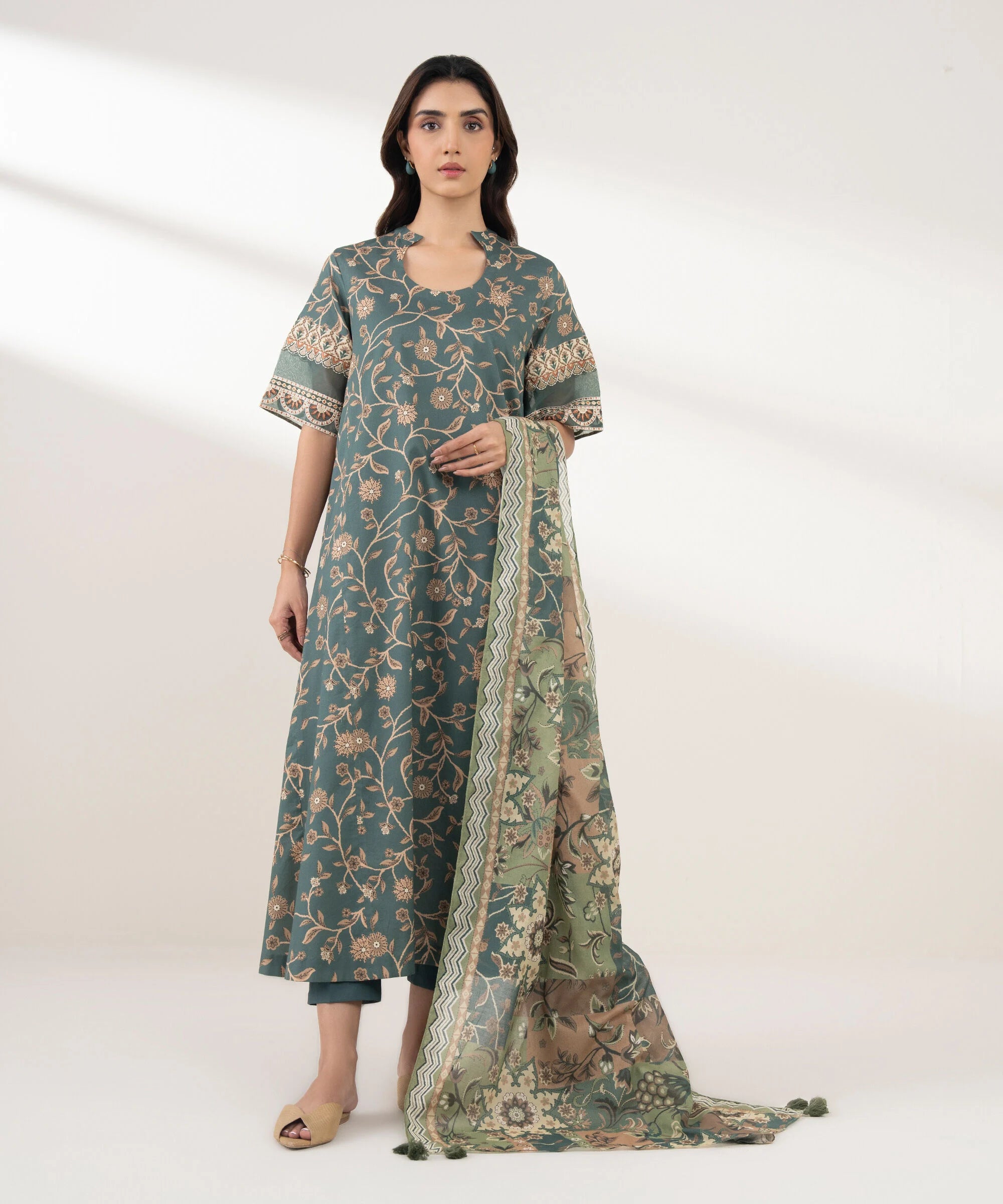 3 Piece - Embroidered Lawn Suit