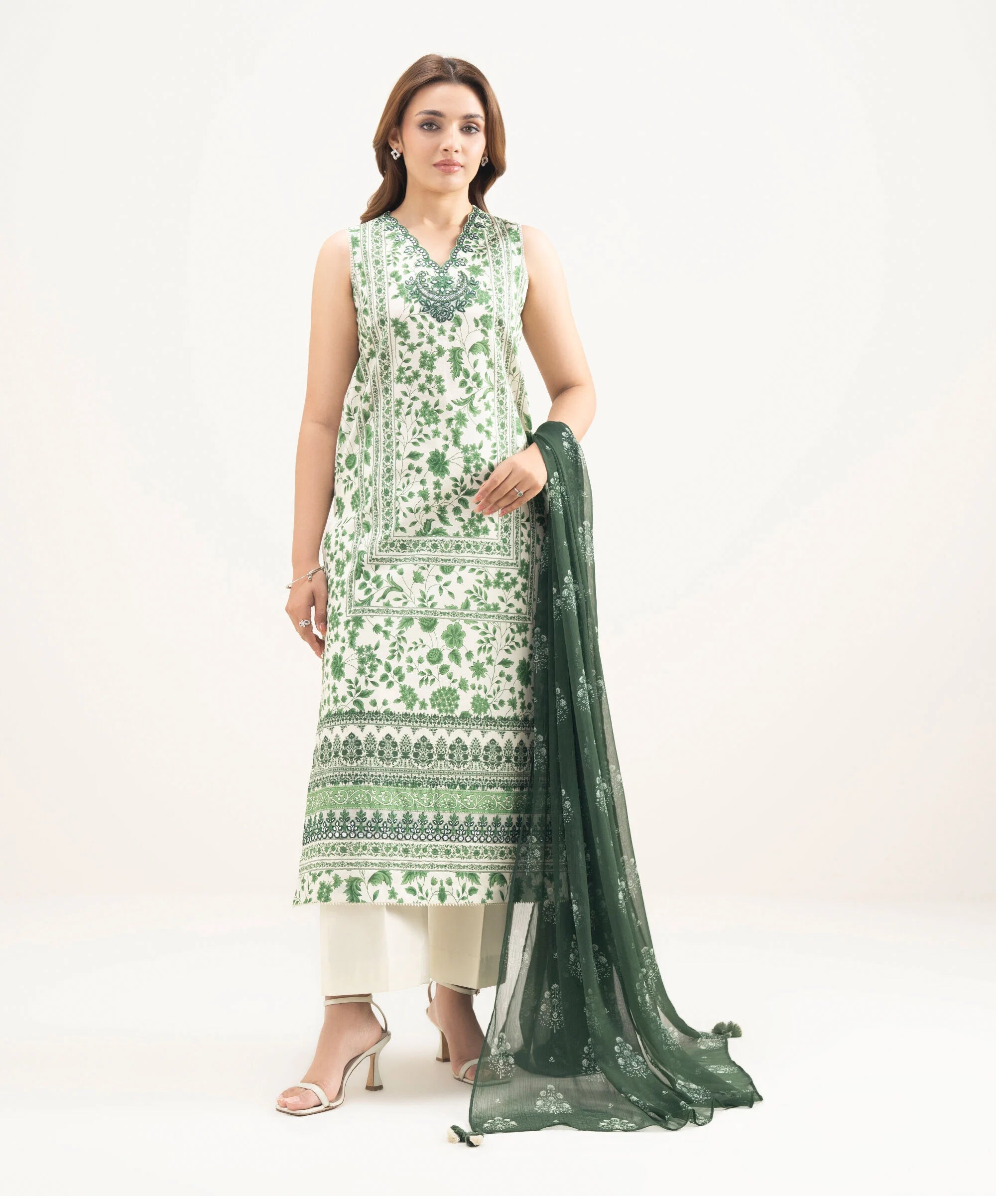 3 Piece - Embroidered Lawn Suit