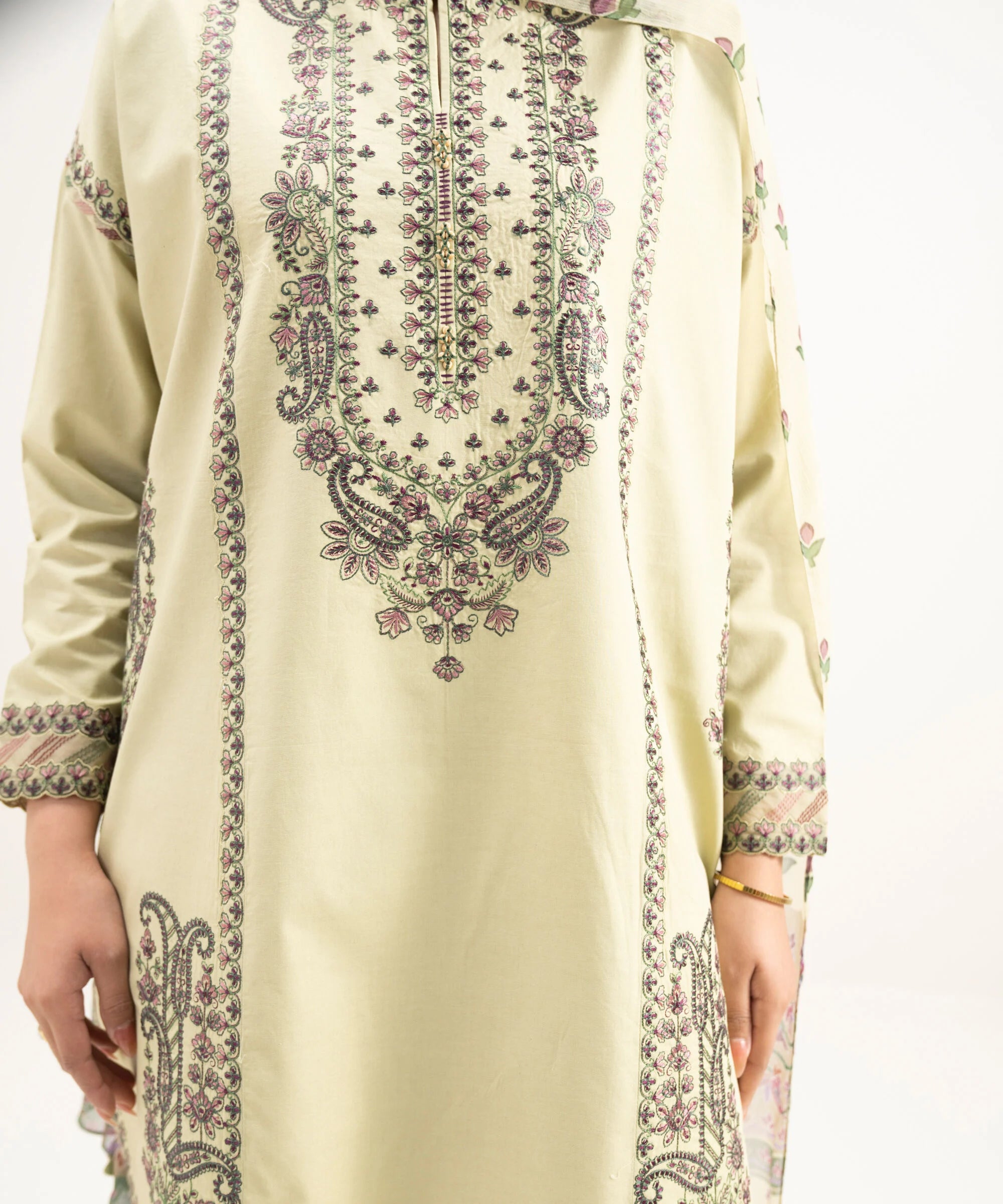 3 Piece - Embroidered Lawn Suit