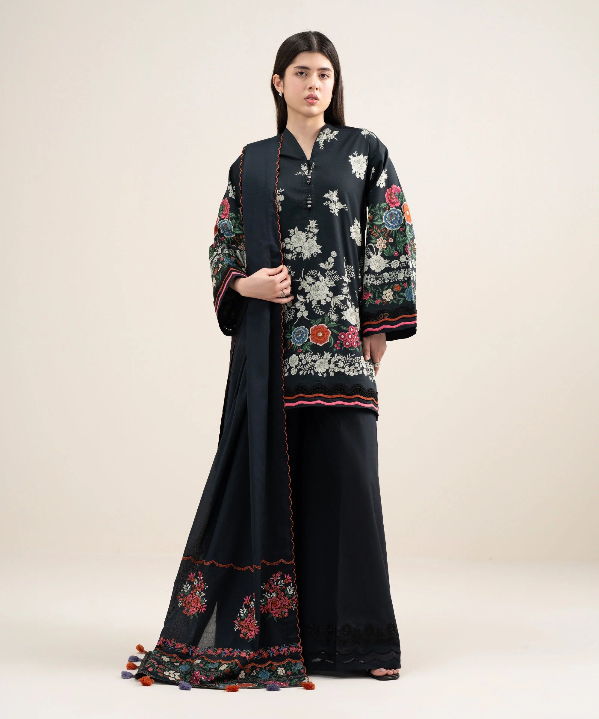 3 Piece - Embroidered Lawn Suit