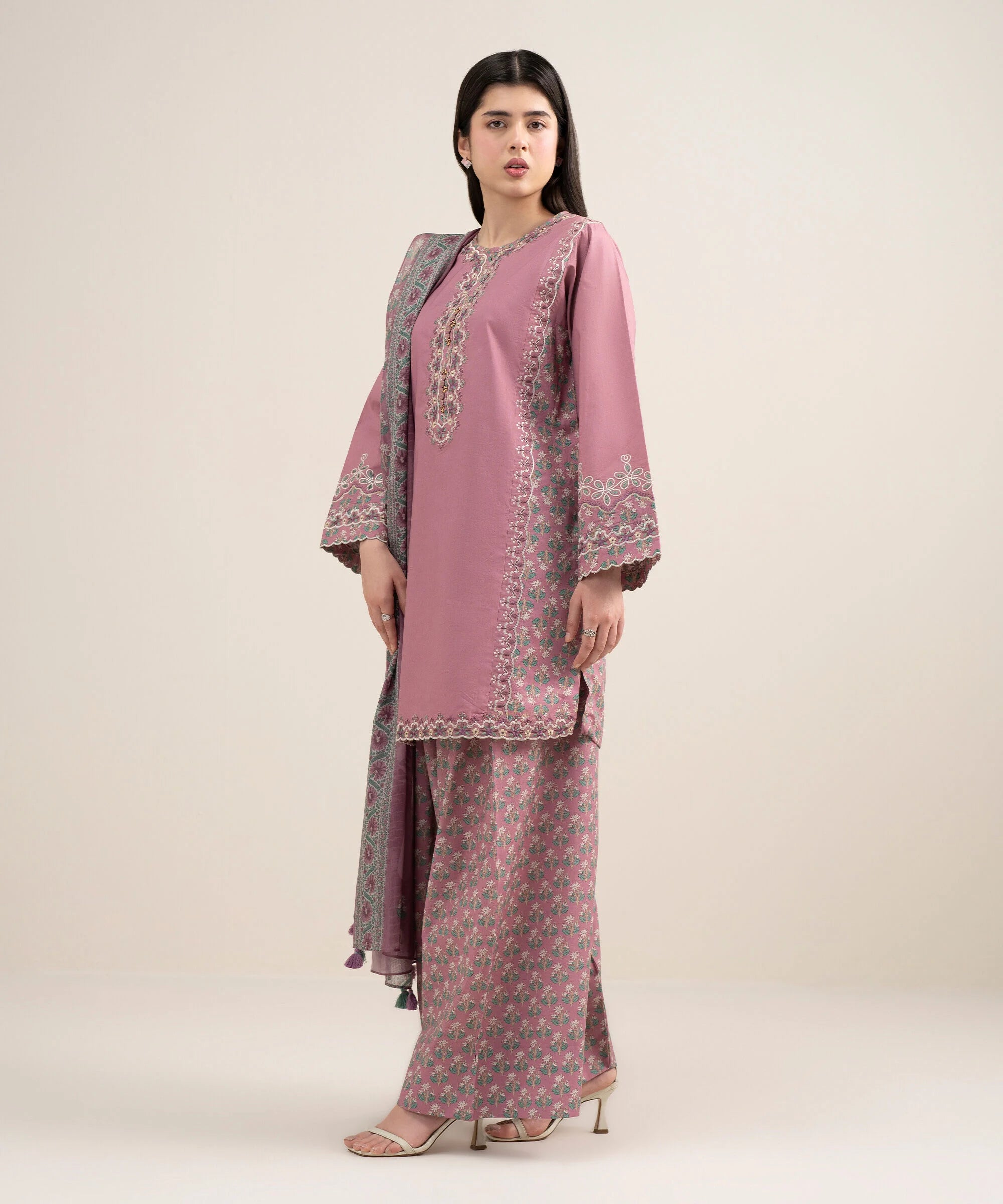 3 Piece - Embroidered Lawn Suit