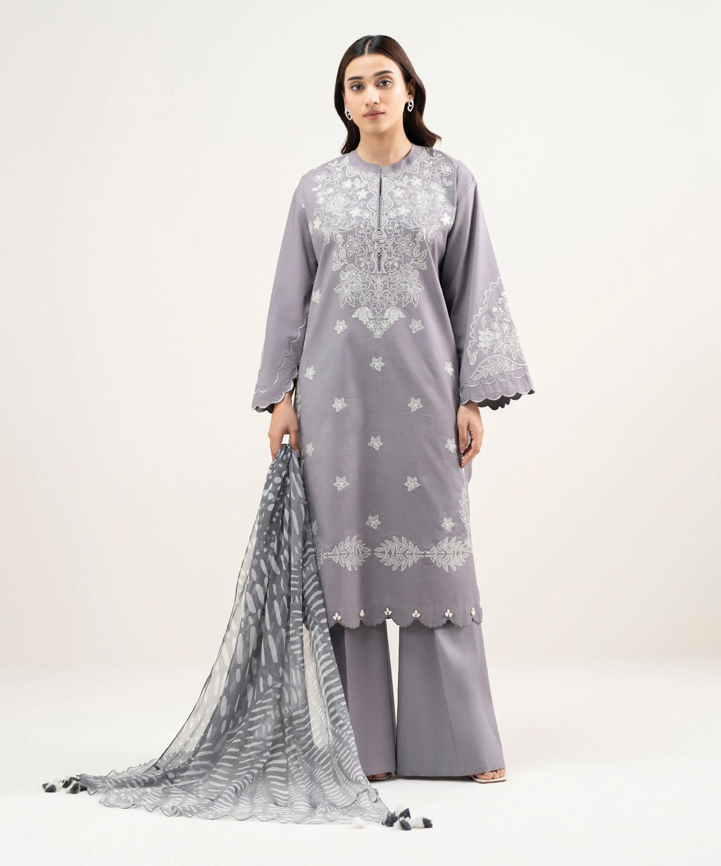 3 Piece - Embroidered Lawn Suit