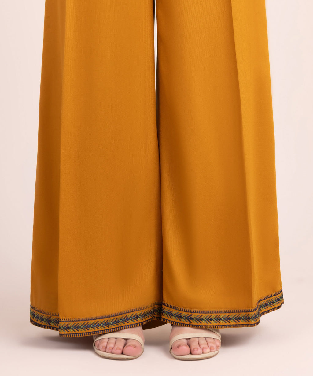 3 Piece - Embroidered Bedford