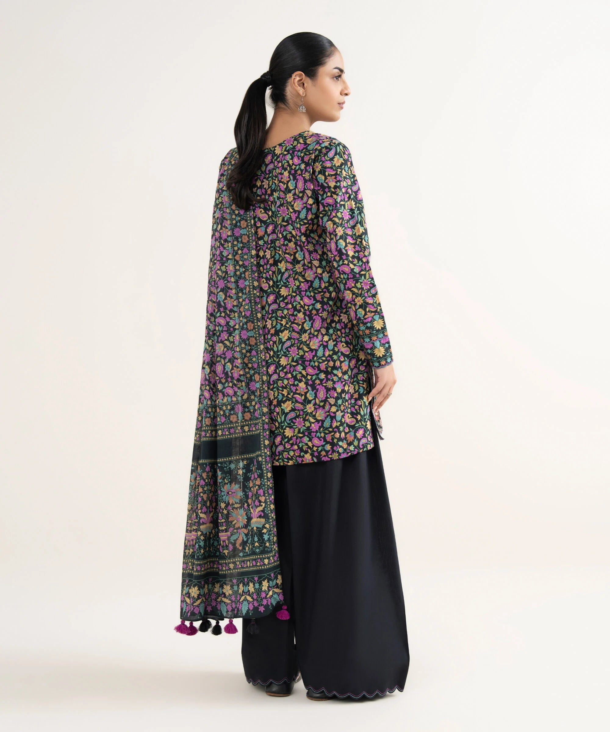 3 Piece - Embroidered Lawn Suit