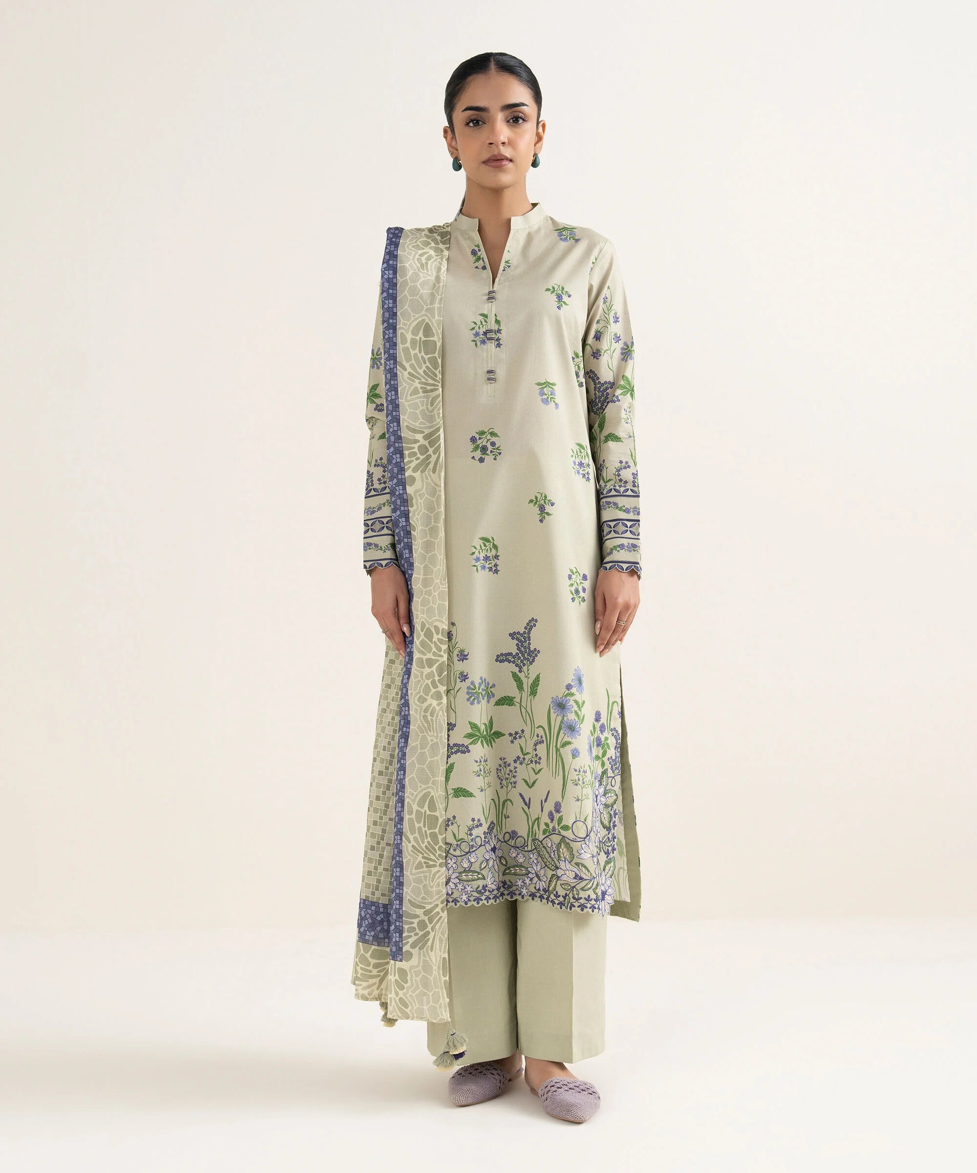 3 Piece - Embroidered Lawn Suit