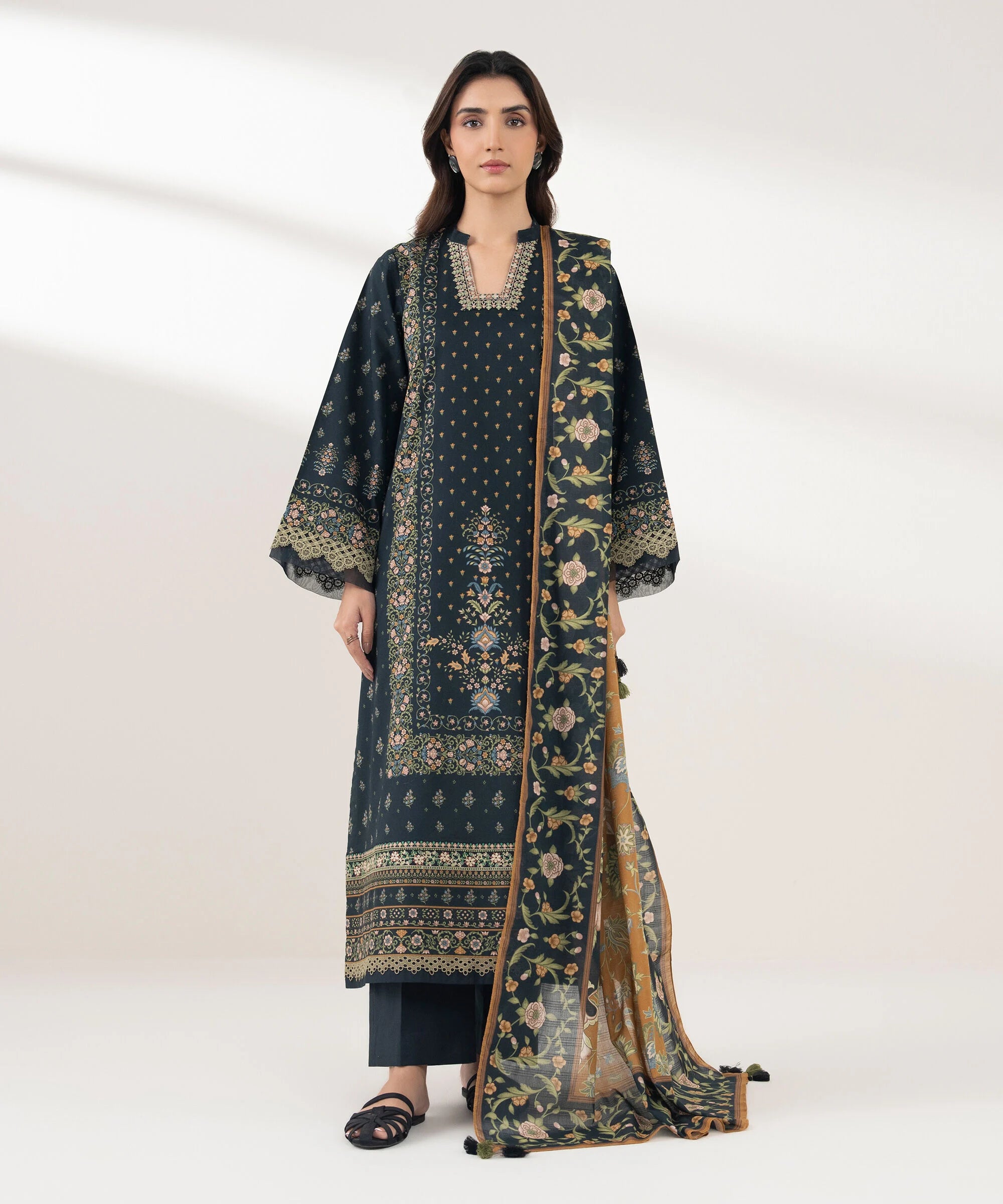 3 Piece - Embroidered Lawn Suit