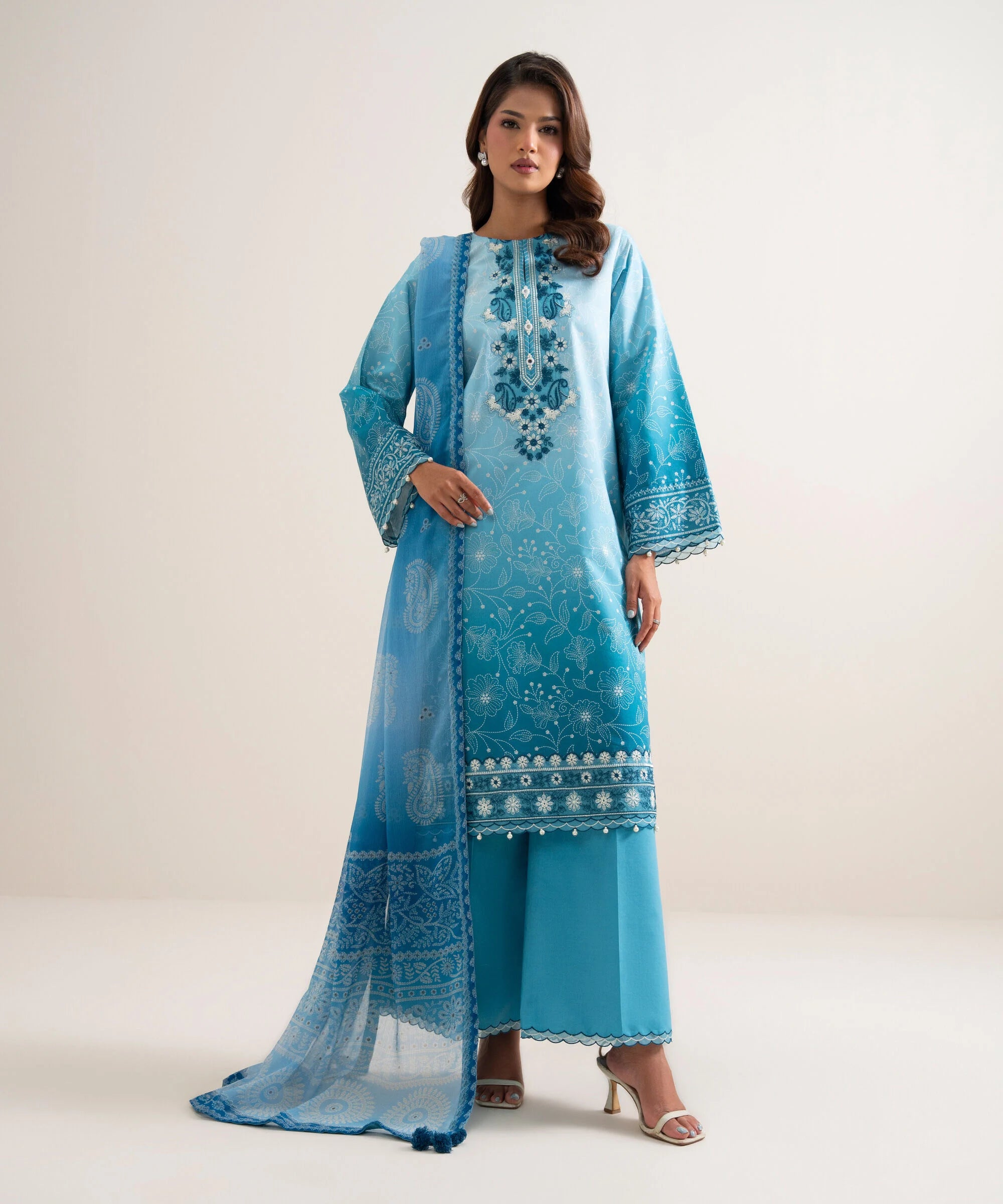 3 Piece - Embroidered Lawn Suit