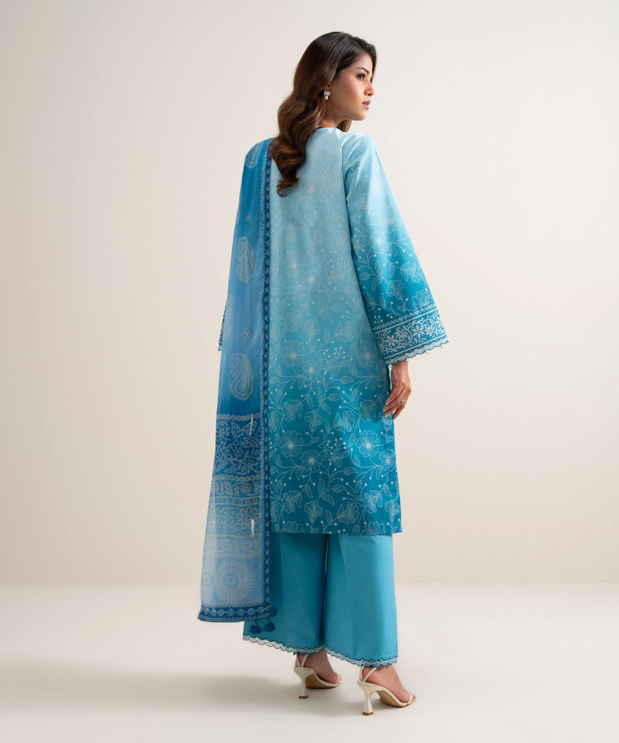 3 Piece - Embroidered Lawn Suit