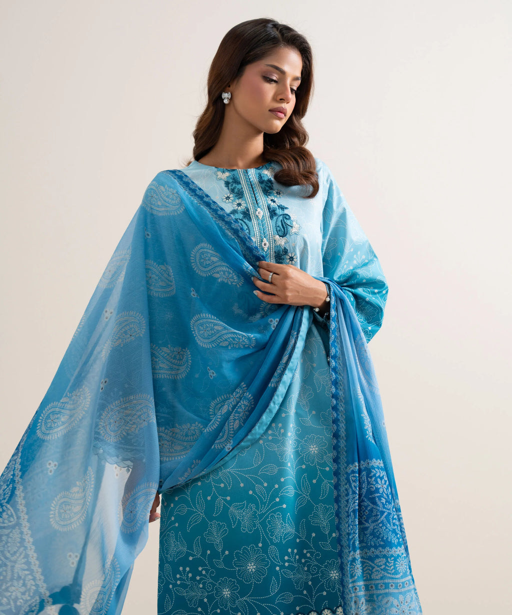 3 Piece - Embroidered Lawn Suit