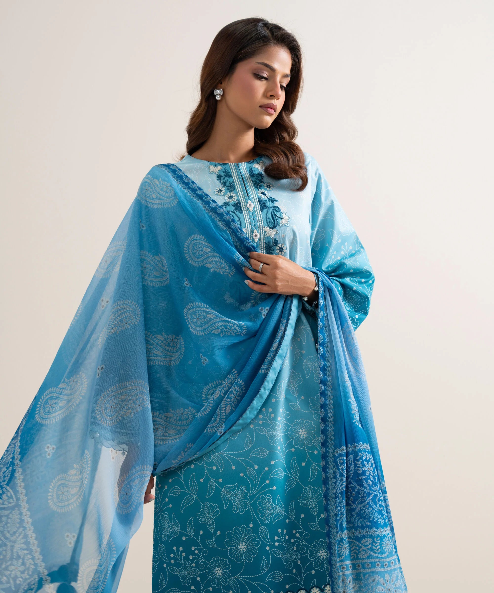 3 Piece - Embroidered Lawn Suit