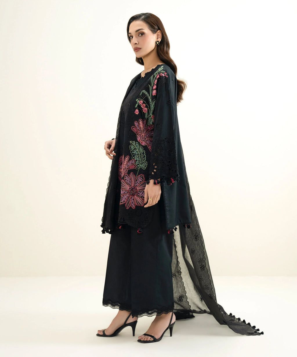 3 Piece - Embroidered Lawn Suit