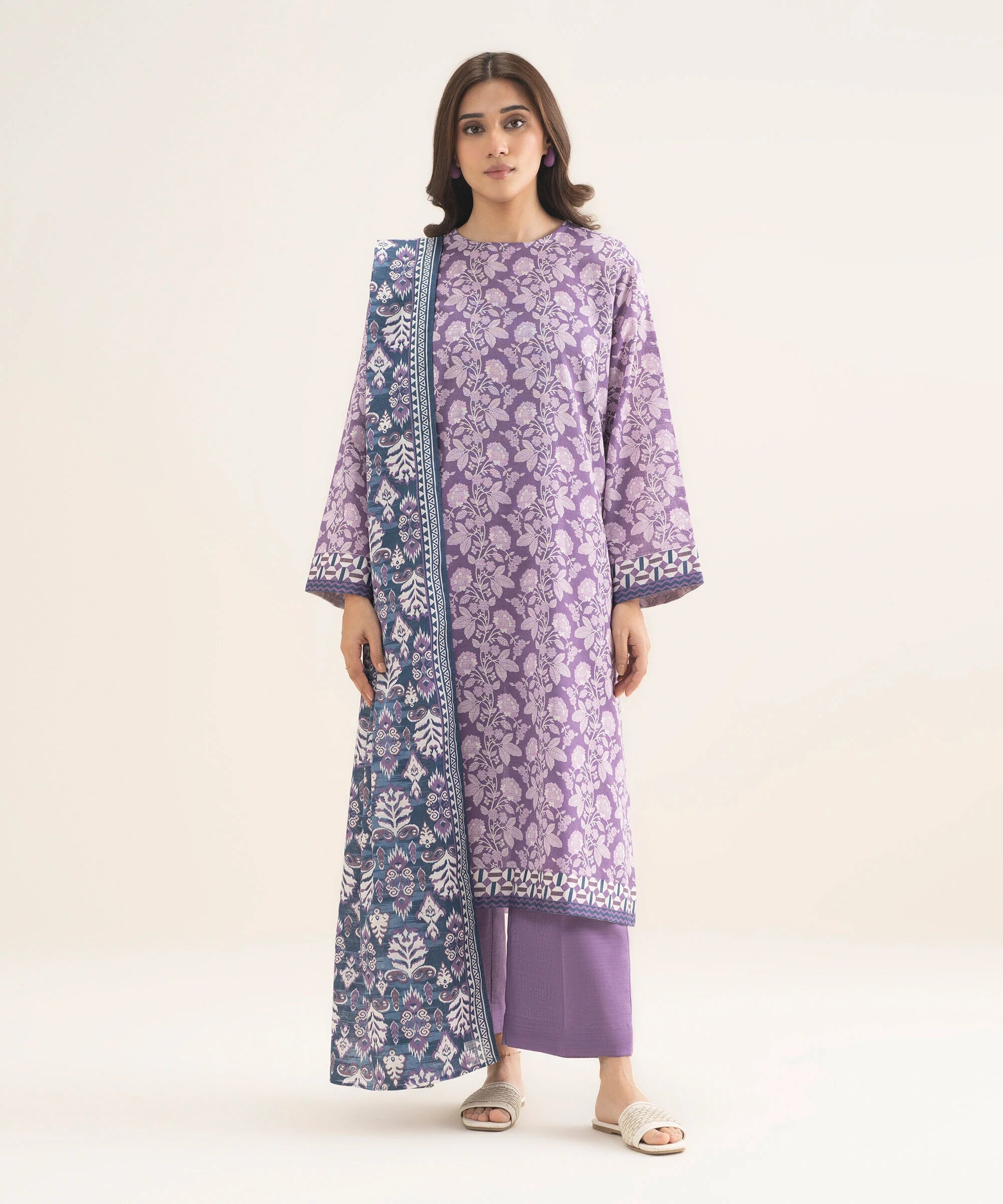 3 Piece - Printed Khaddar Suit