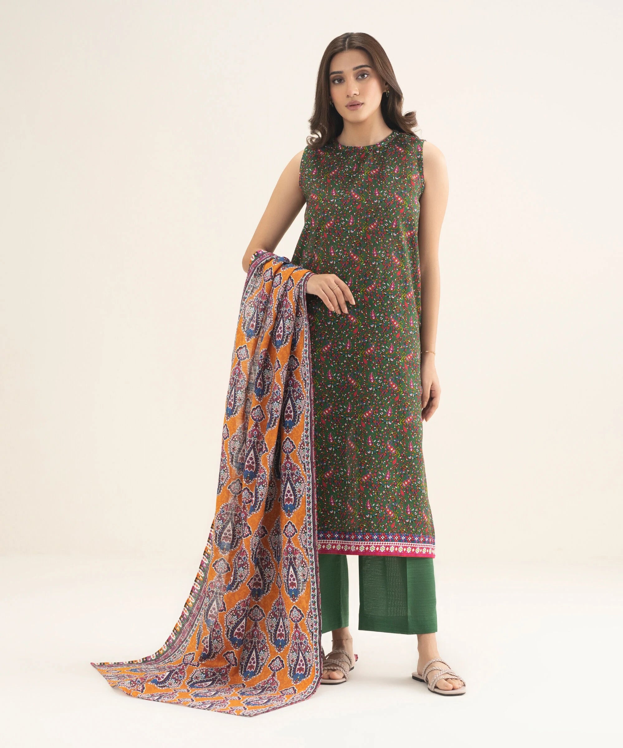 3 Piece - Printed Khaddar Suit