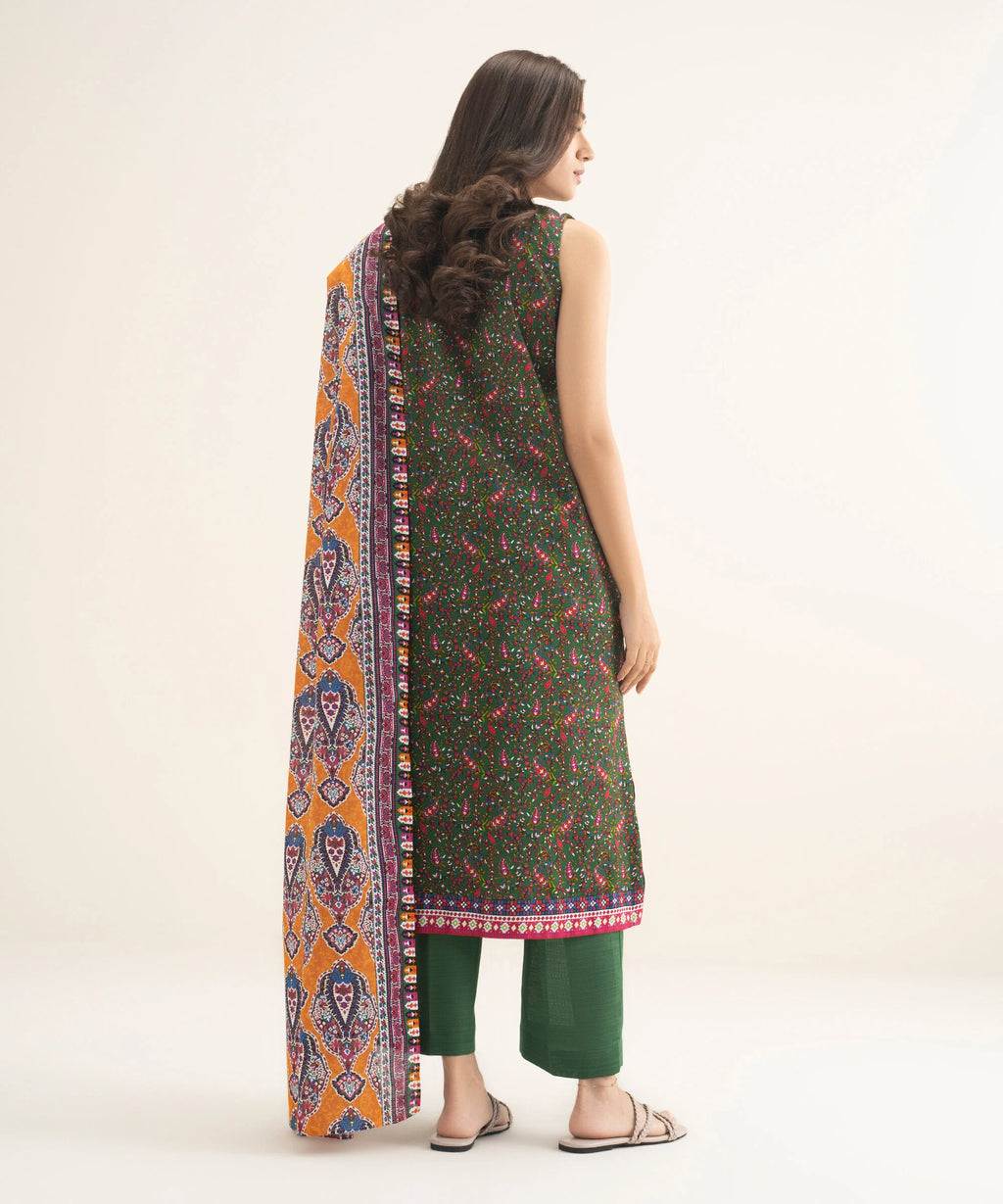 3 Piece - Printed Khaddar Suit