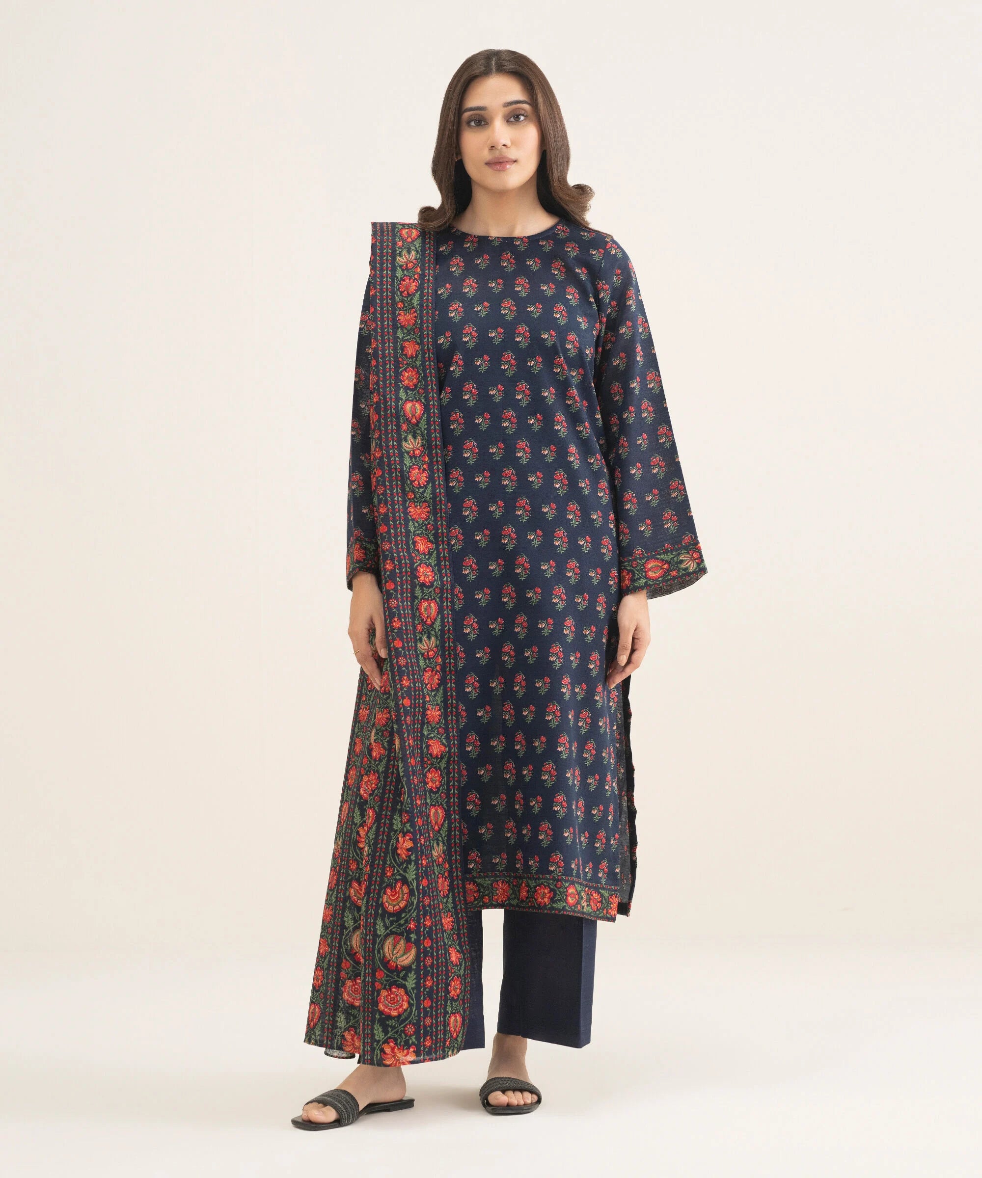 3 Piece - Printed Khaddar Suit