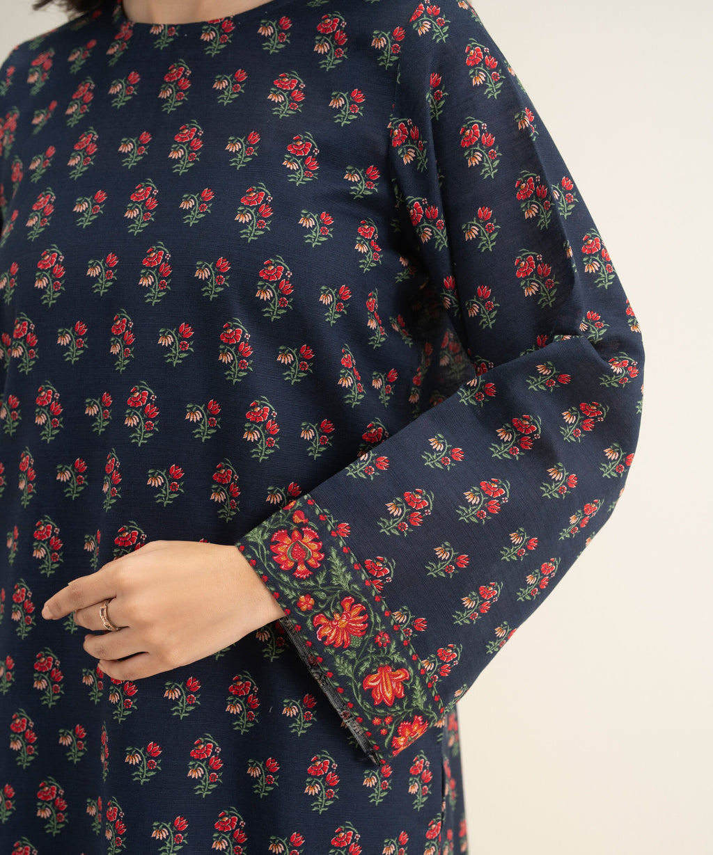 3 Piece - Printed Khaddar Suit