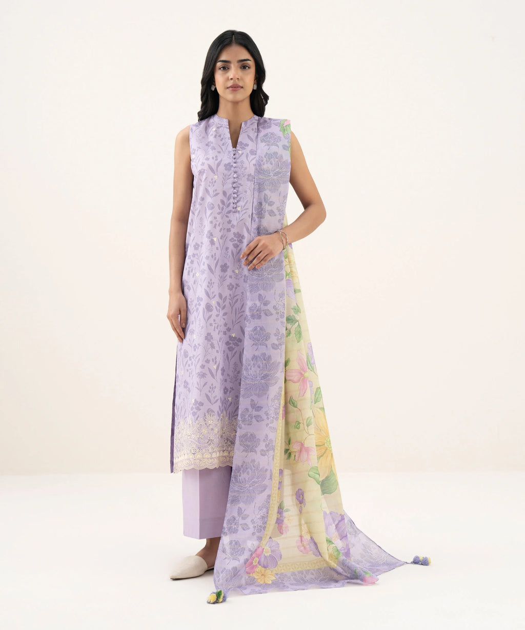 3 Piece - Embroidered Zari Lawn Suit