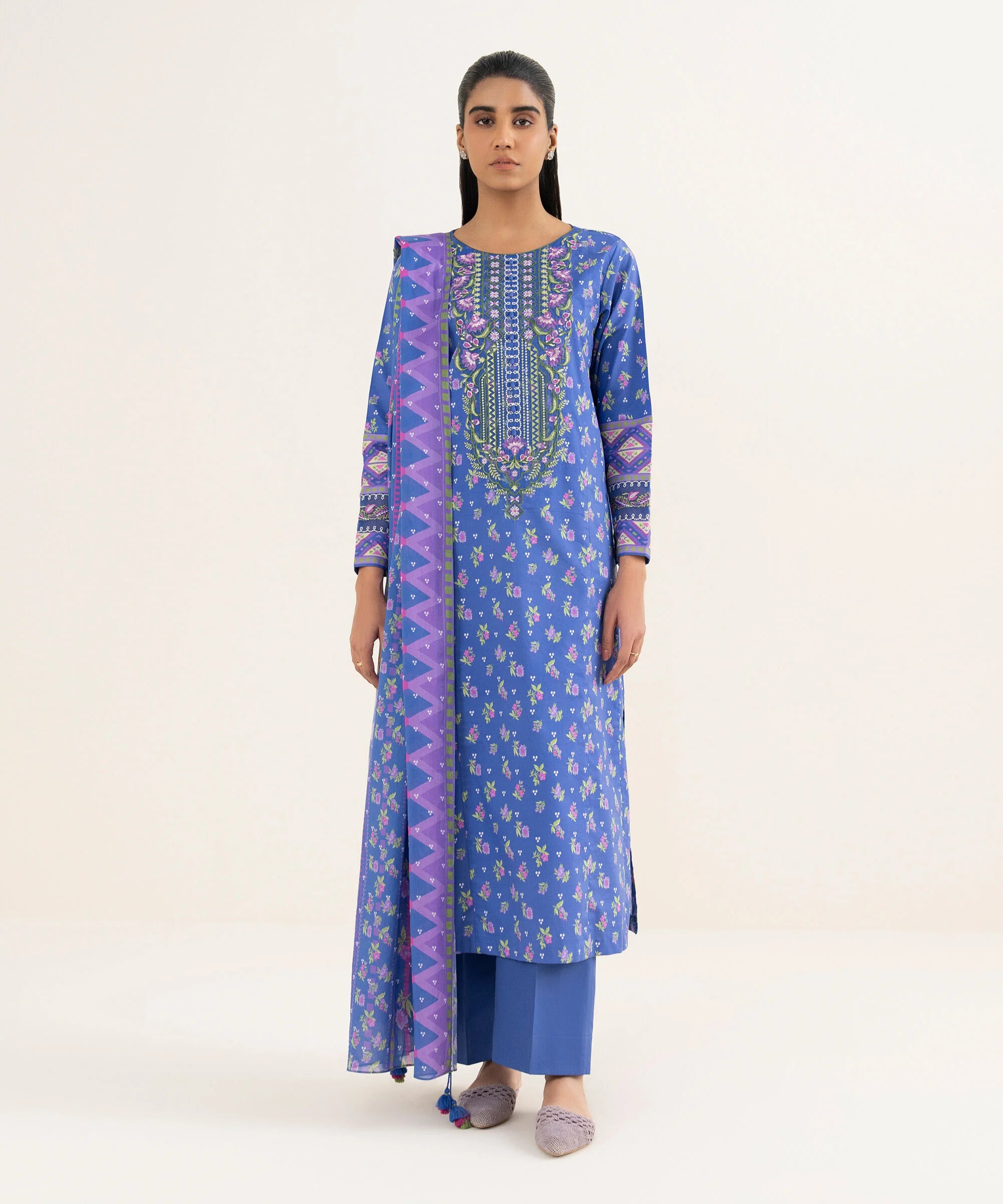 3 Piece - Embroidered Lawn Suit