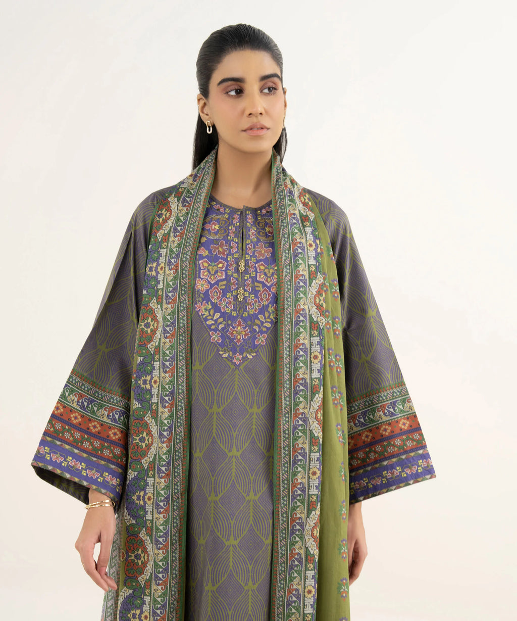 3 Piece - Embroidered Lawn Suit
