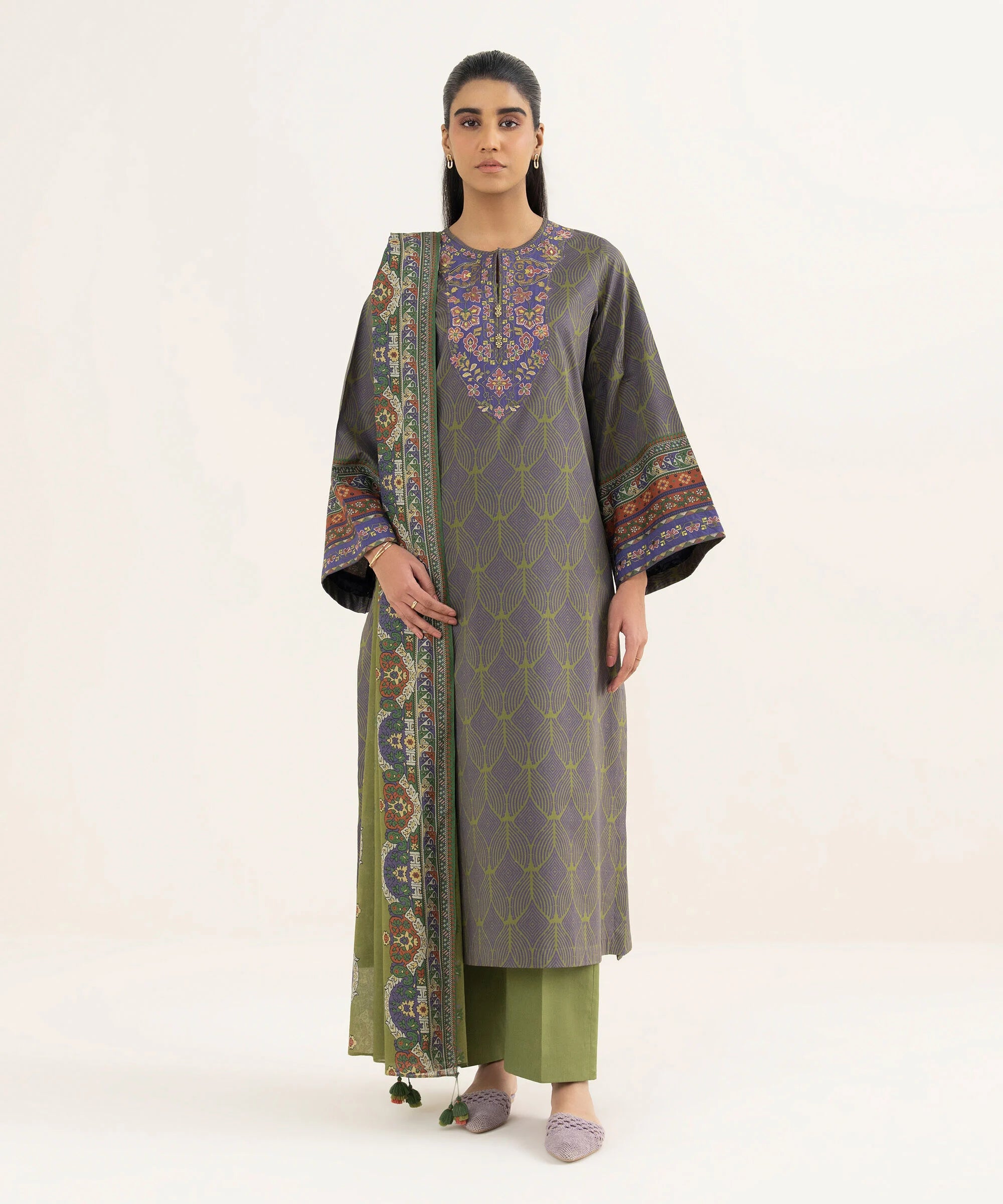 3 Piece - Embroidered Lawn Suit