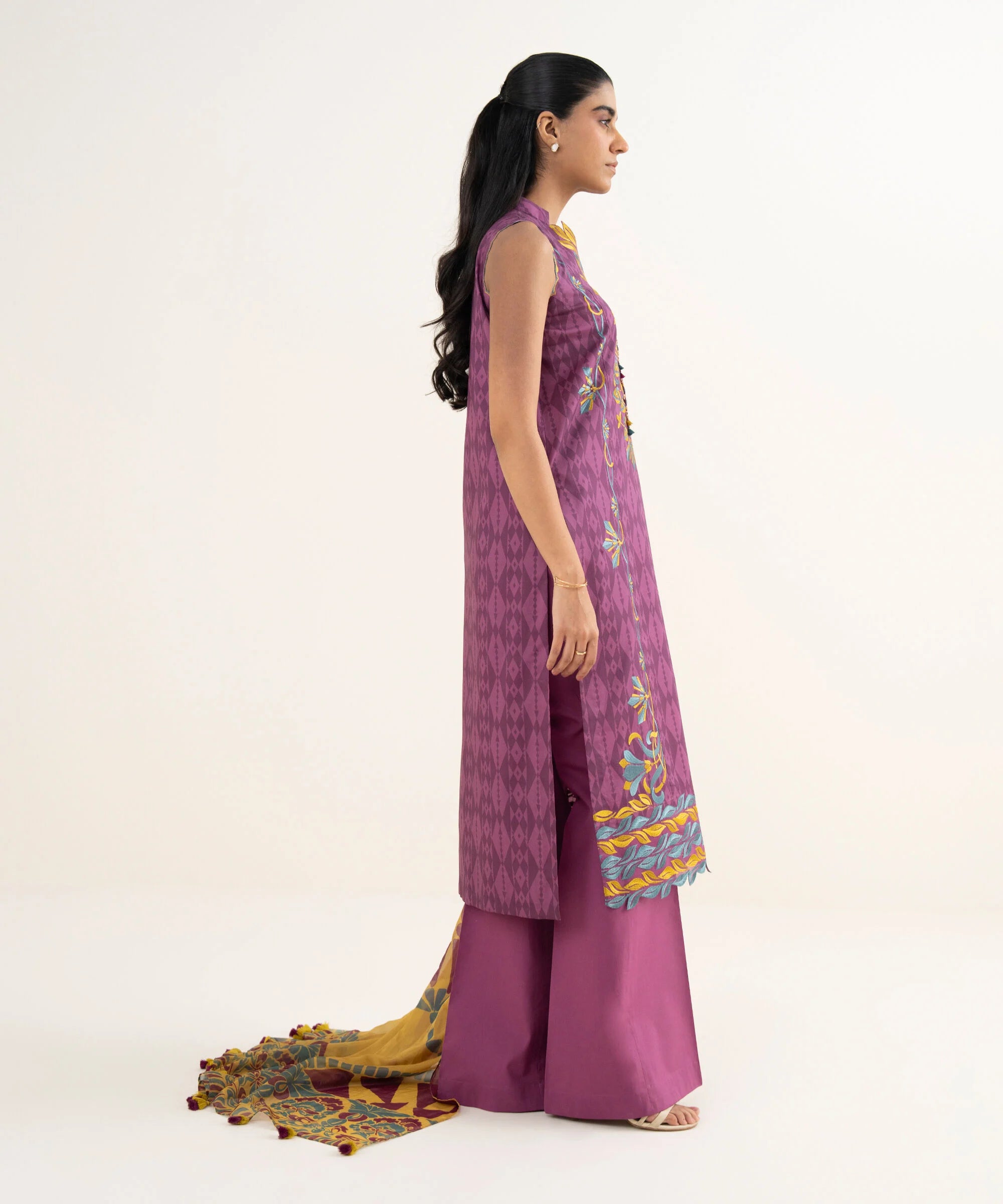 3 Piece - Embroidered Lawn Suit