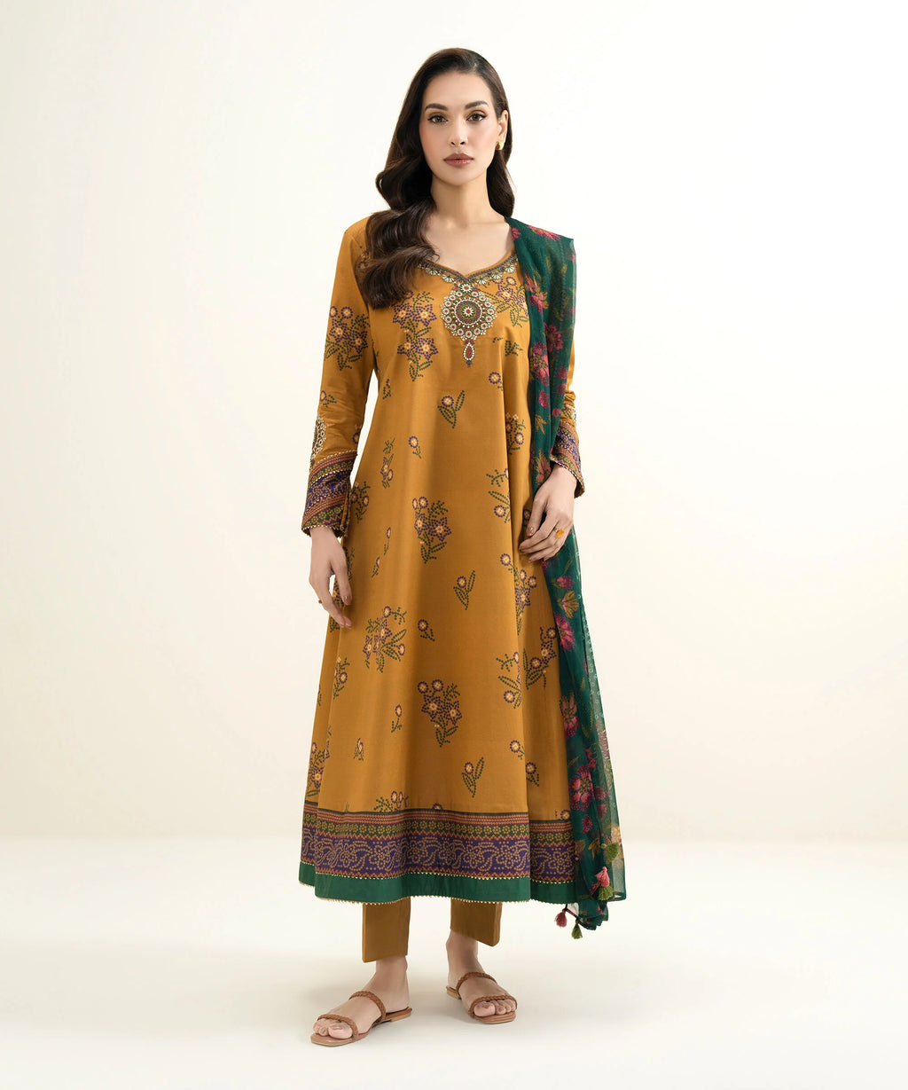 3 Piece - Embroidered Lawn Suit