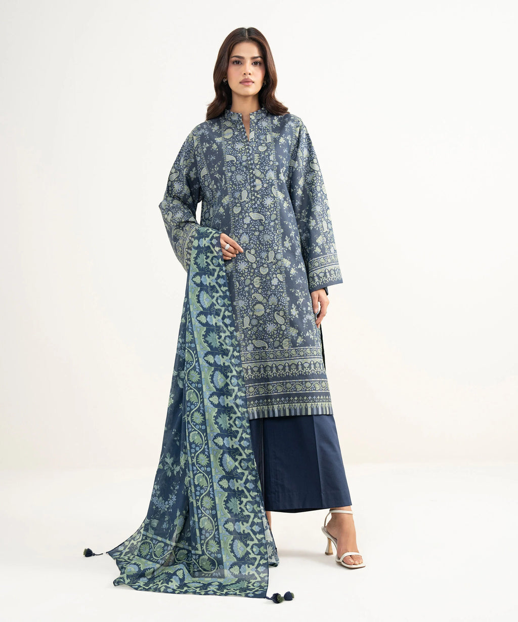 3 Piece - Embroidered Zari Lawn Suit