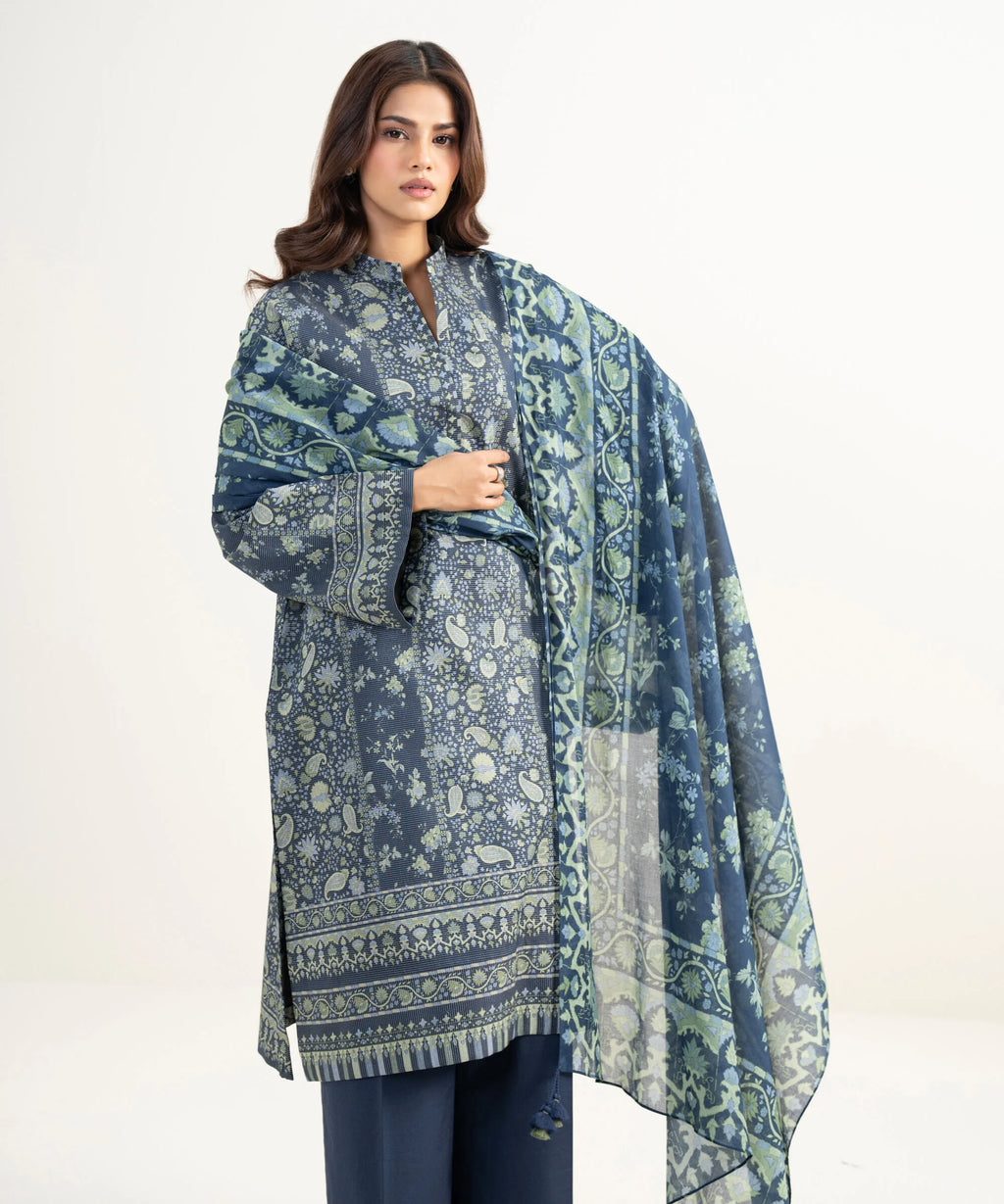 3 Piece - Embroidered Zari Lawn Suit
