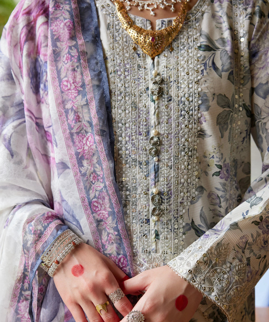 3 Piece - Embroidered Zari Lawn Suit