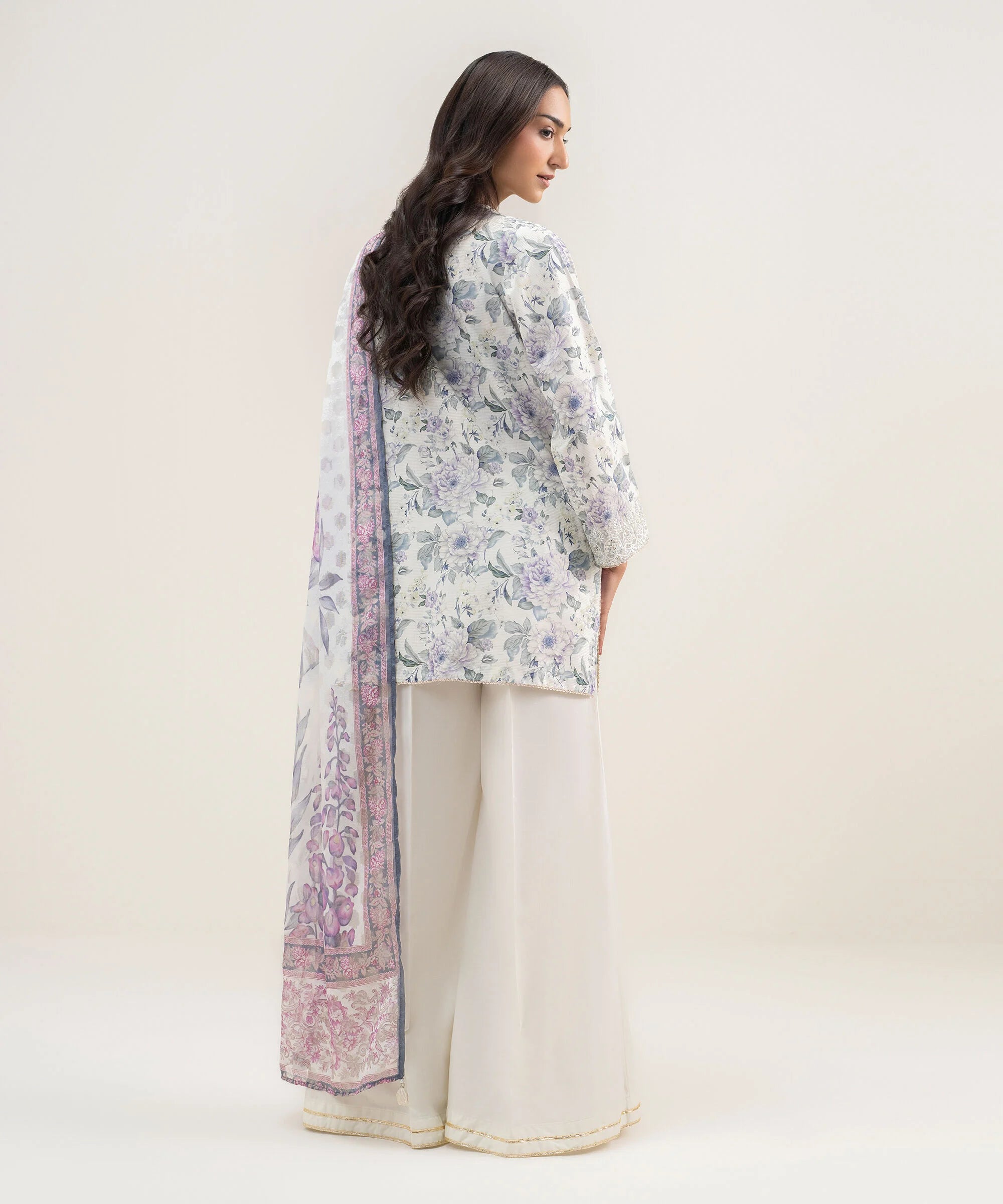 3 Piece - Embroidered Zari Lawn Suit